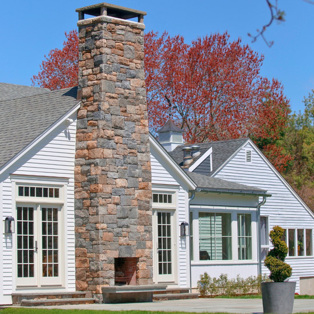 Cool December evenings call for warm moments by the fire. Our Lighthouse Blend Custom Stone Veneer turns this backyard fireplace into the perfect gathering spot; beautiful, functional, and built to last!