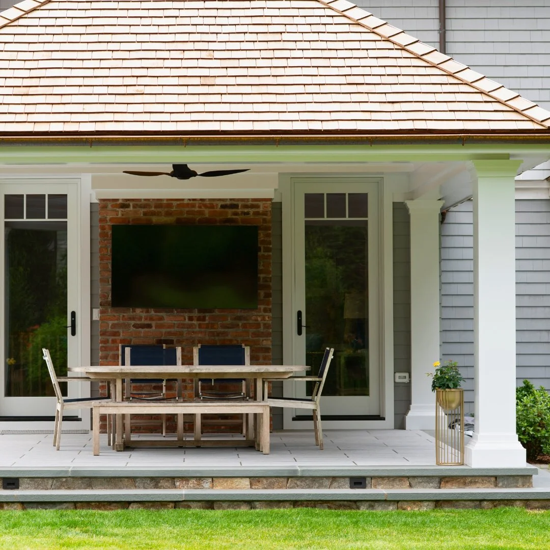 A cabana designed for everyday living. With a Marsh Grey Porcelain patio and steps, cozy seating, and an open view, it&rsquo;s the perfect space for watching sunrises or having evening family dinners.