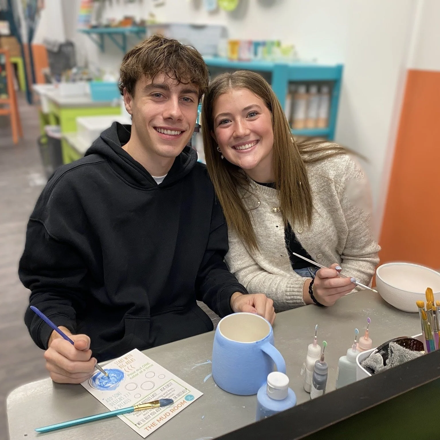 🍂 🌻 We love seeing loved everyone create together! Stop by for your next outing, date night or family night. We also have community tables for solo outings 😊

👉 open Wed-Fri 10-8 + Sat-Sun 10-5 for pottery painting
.
.
.
#themudroomgr #grandrapid