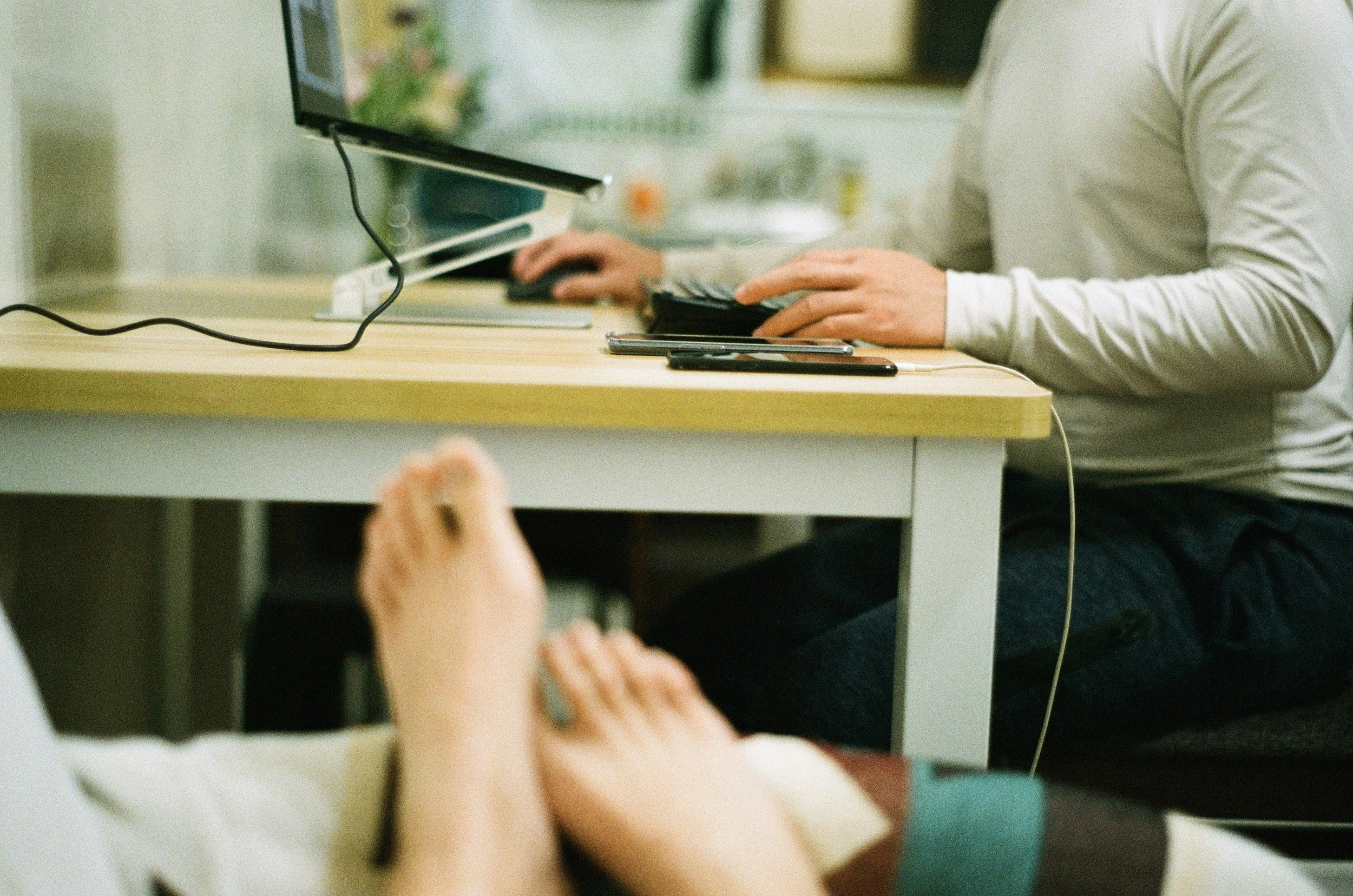 Research comparison between online and in-person therapy