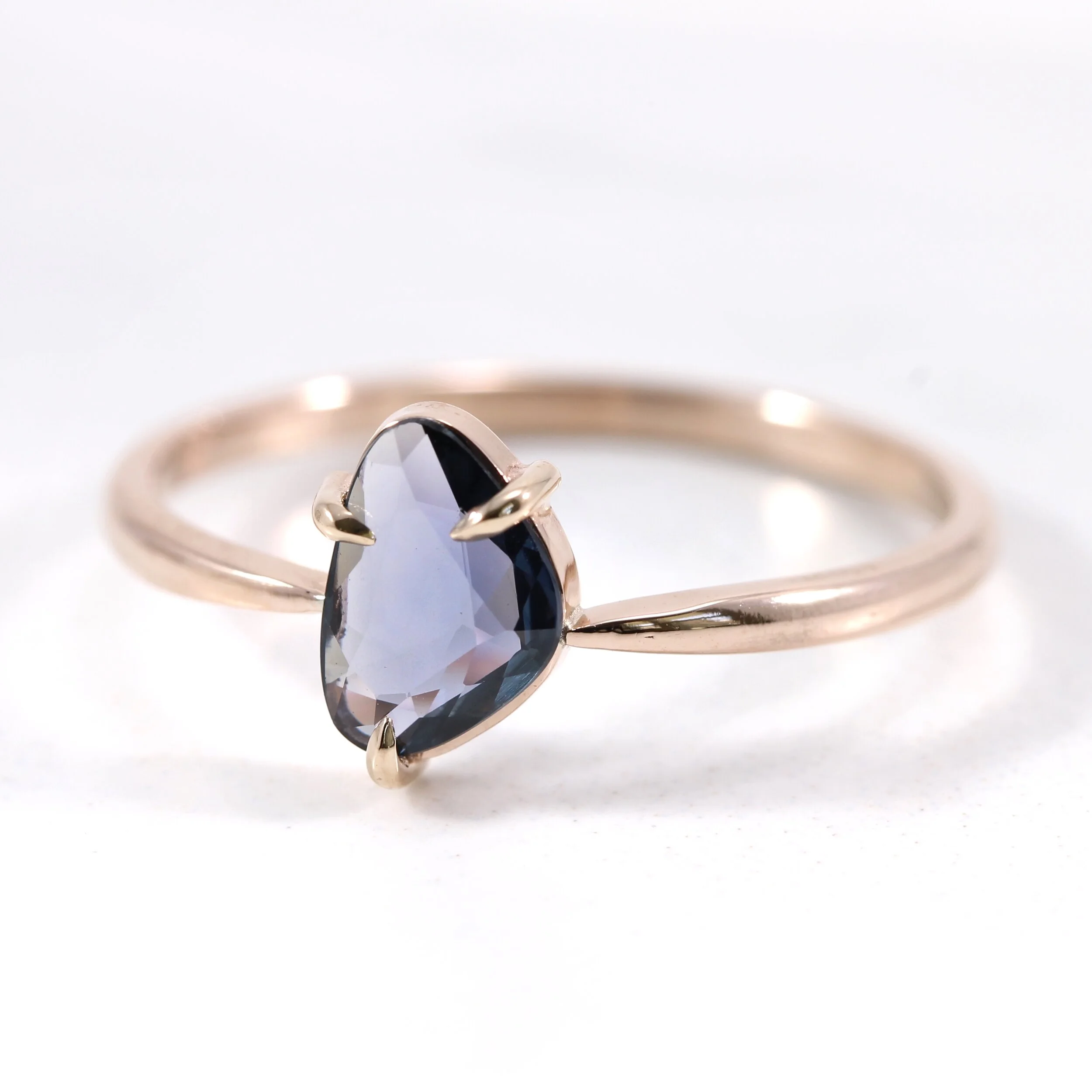 96A021B1-7DF8-4422-8A67-23FC7E2B7391