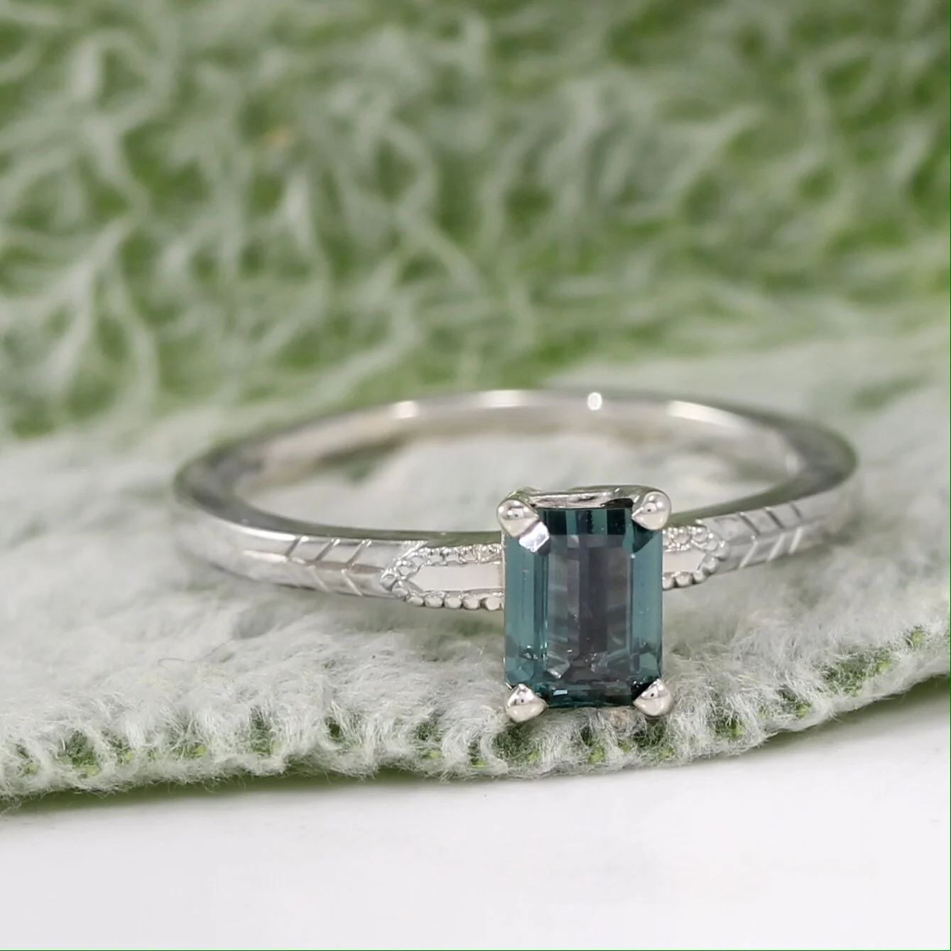 93FE1204-70A2-465A-B6F5-E8010D17B5C0