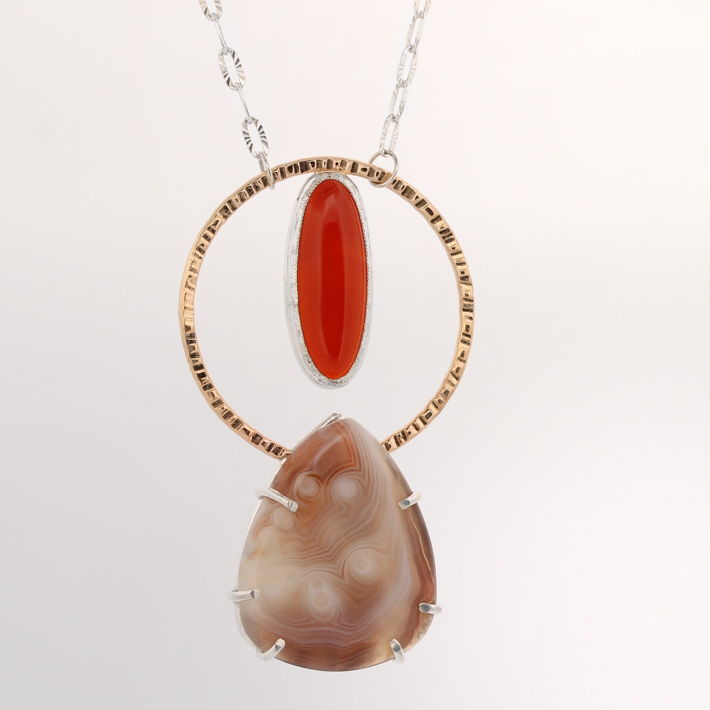 FB9C86B0-F650-4BD2-BE9D-A312186E3C66