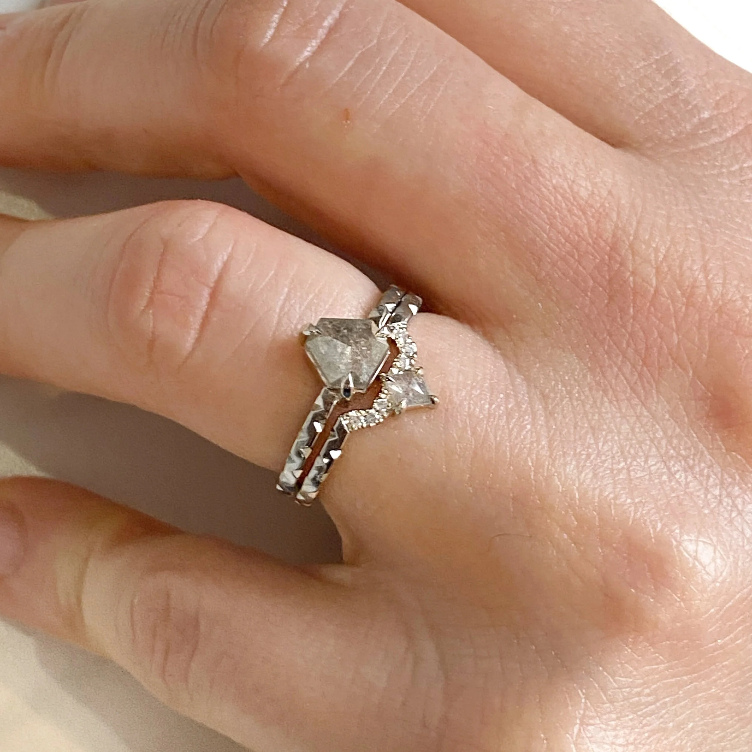 9B84C539-9600-4724-99A8-D180B590704A