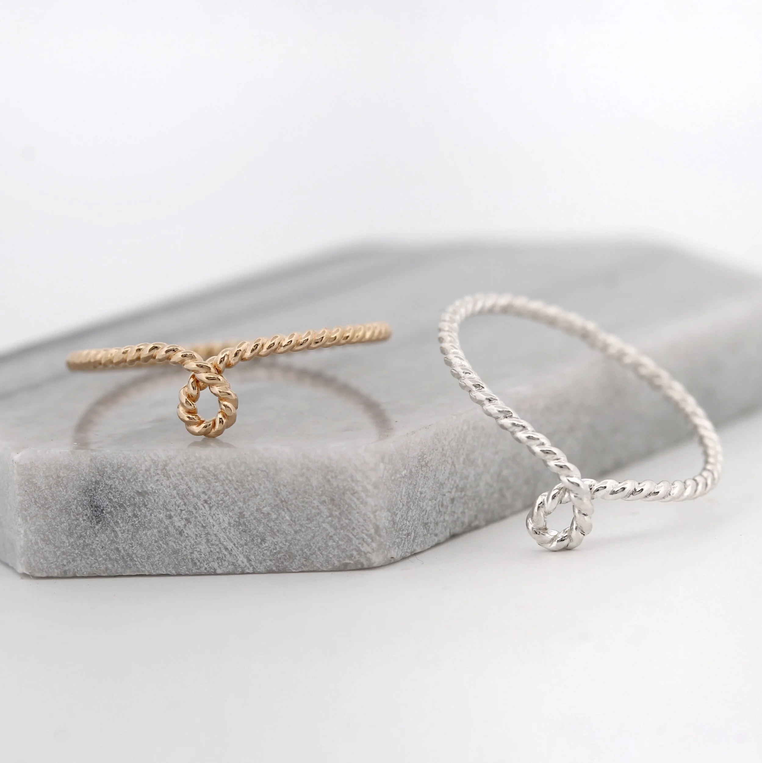 51F4B565-C9E7-4F88-958B-A276B3F42404