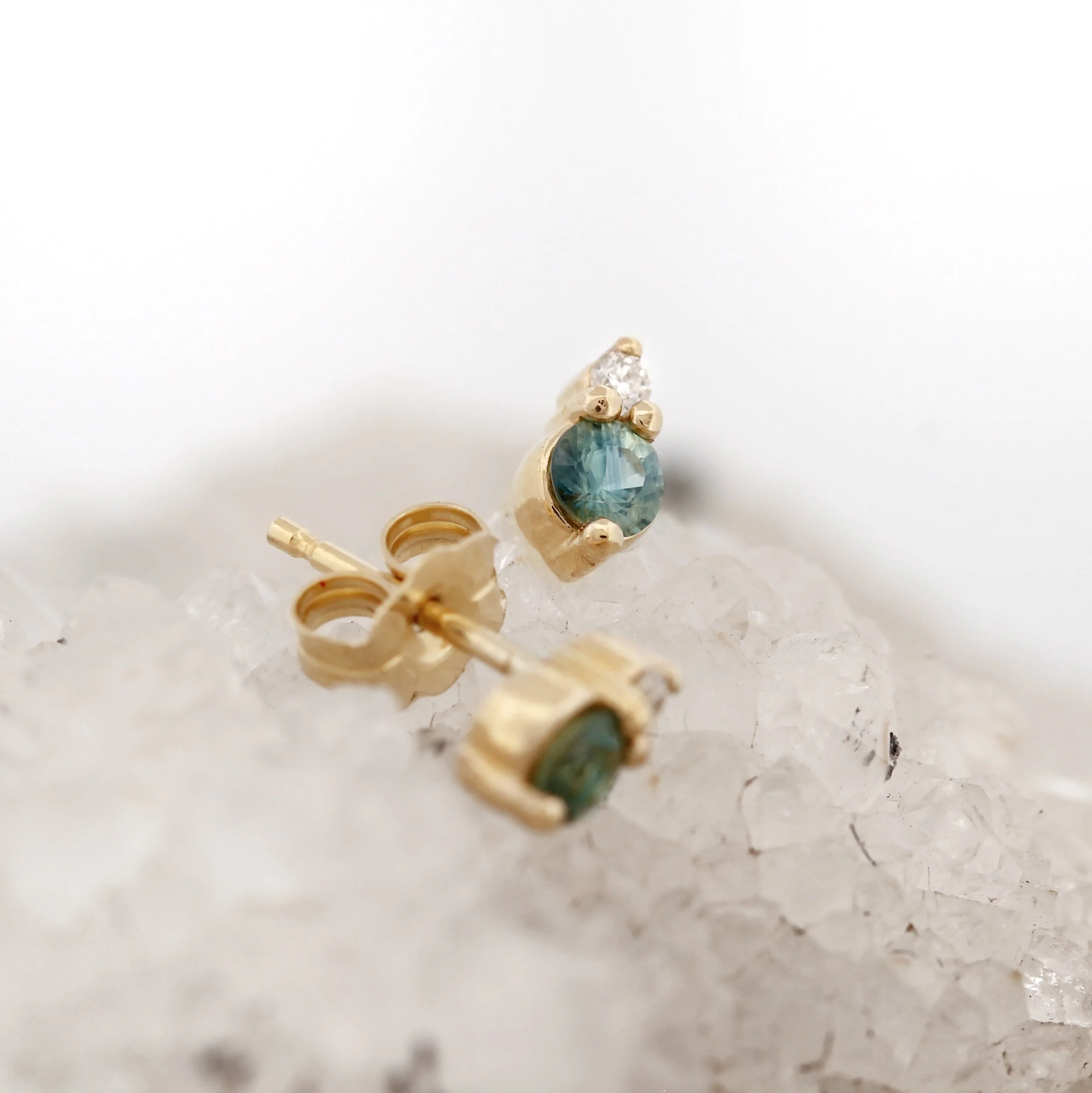 408B3813-BECF-4A73-B64E-48BAA2DC5467