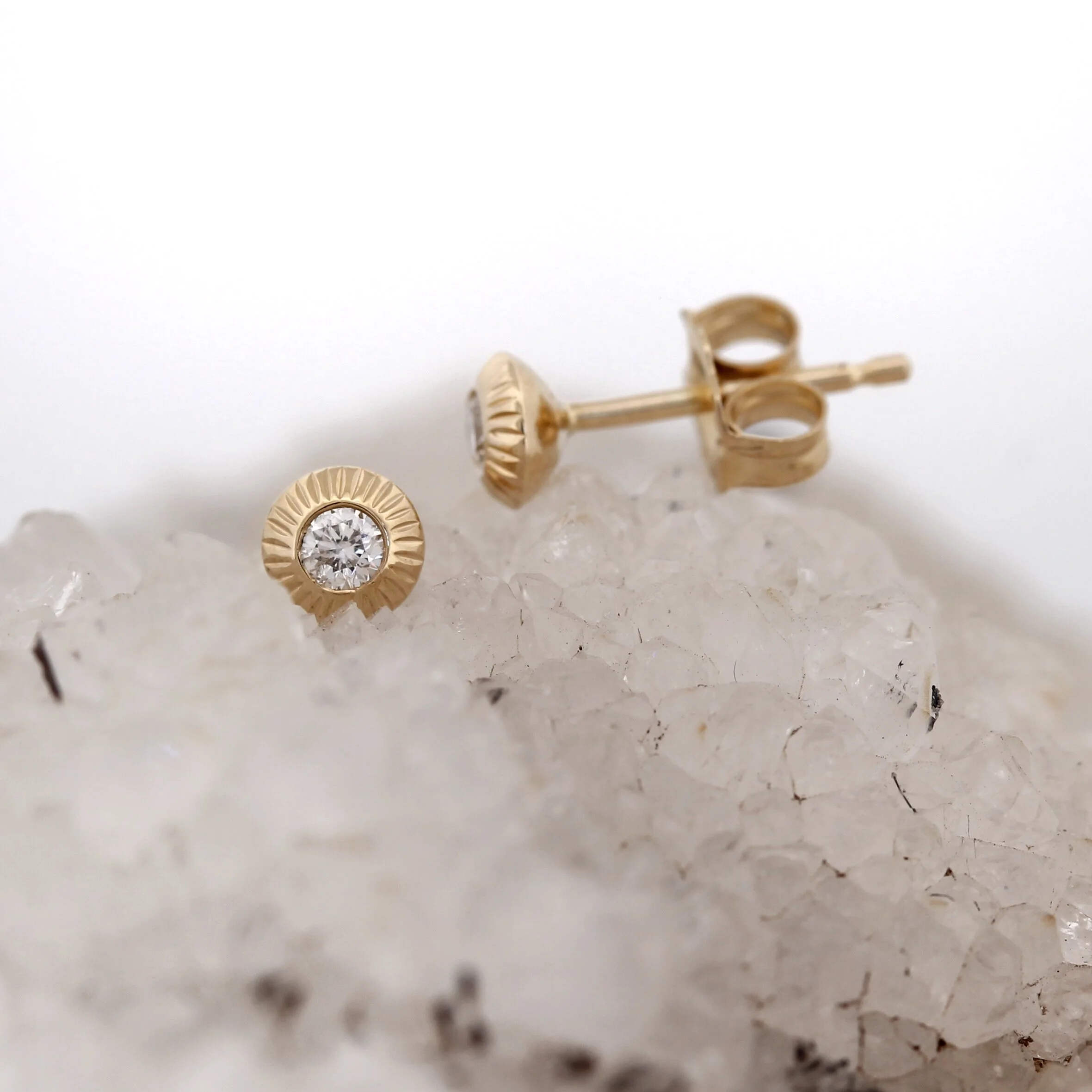 ABECB085-9CA1-408B-ABCF-7CAFD4DA50E1