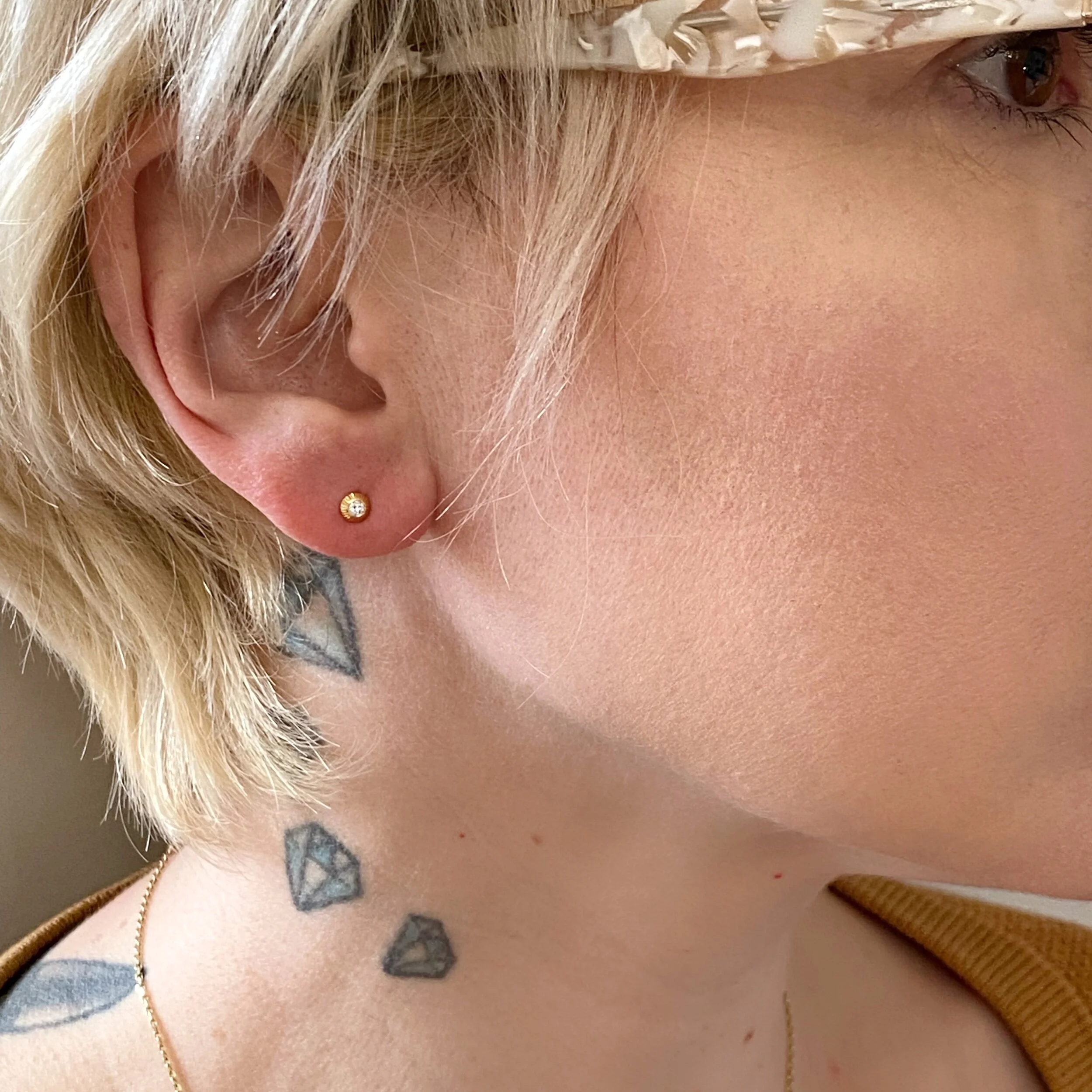 BE4D889C-CF88-4BAB-8F79-6BABE57CF670