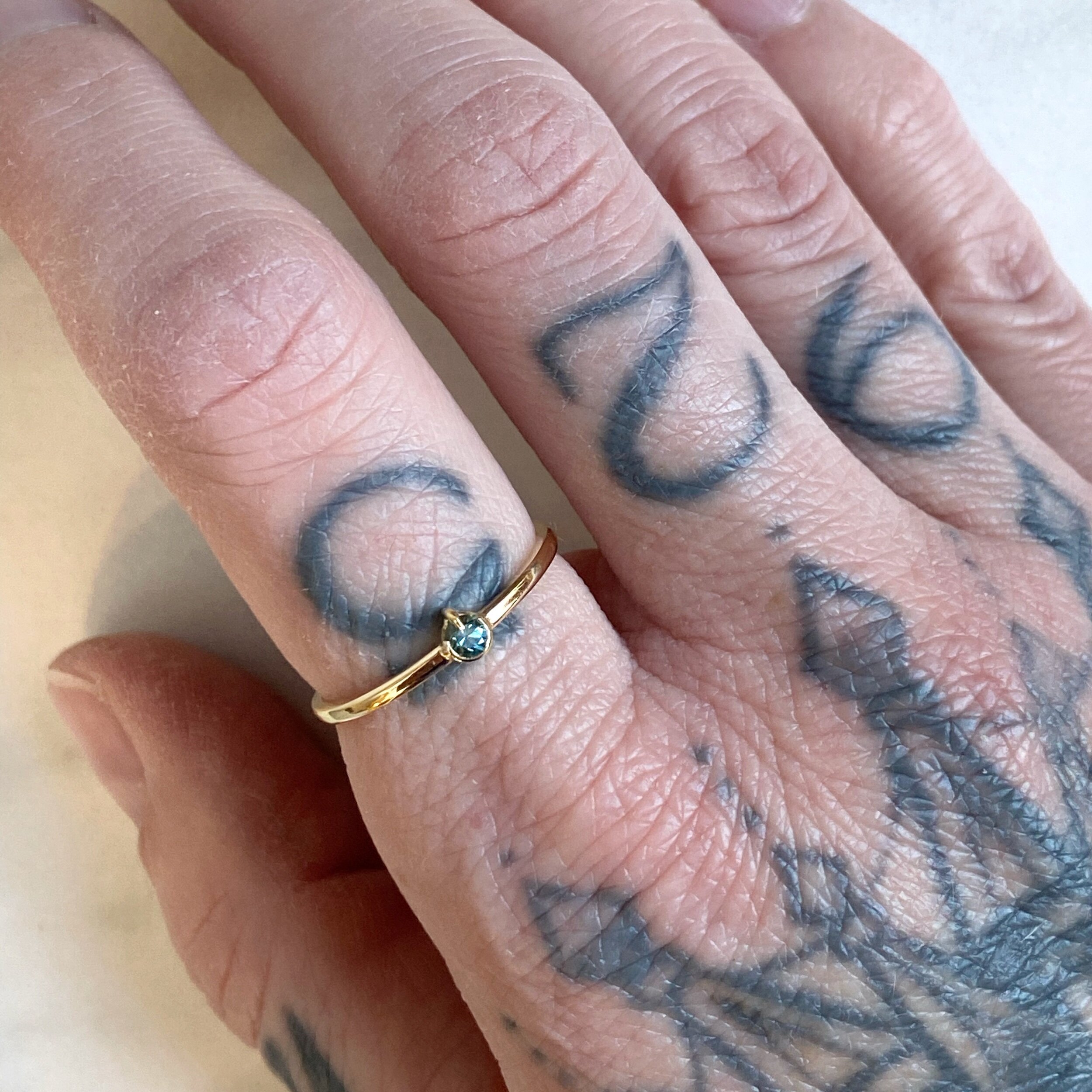 19794E6F-0EDE-404B-8D70-5C47D29650E0