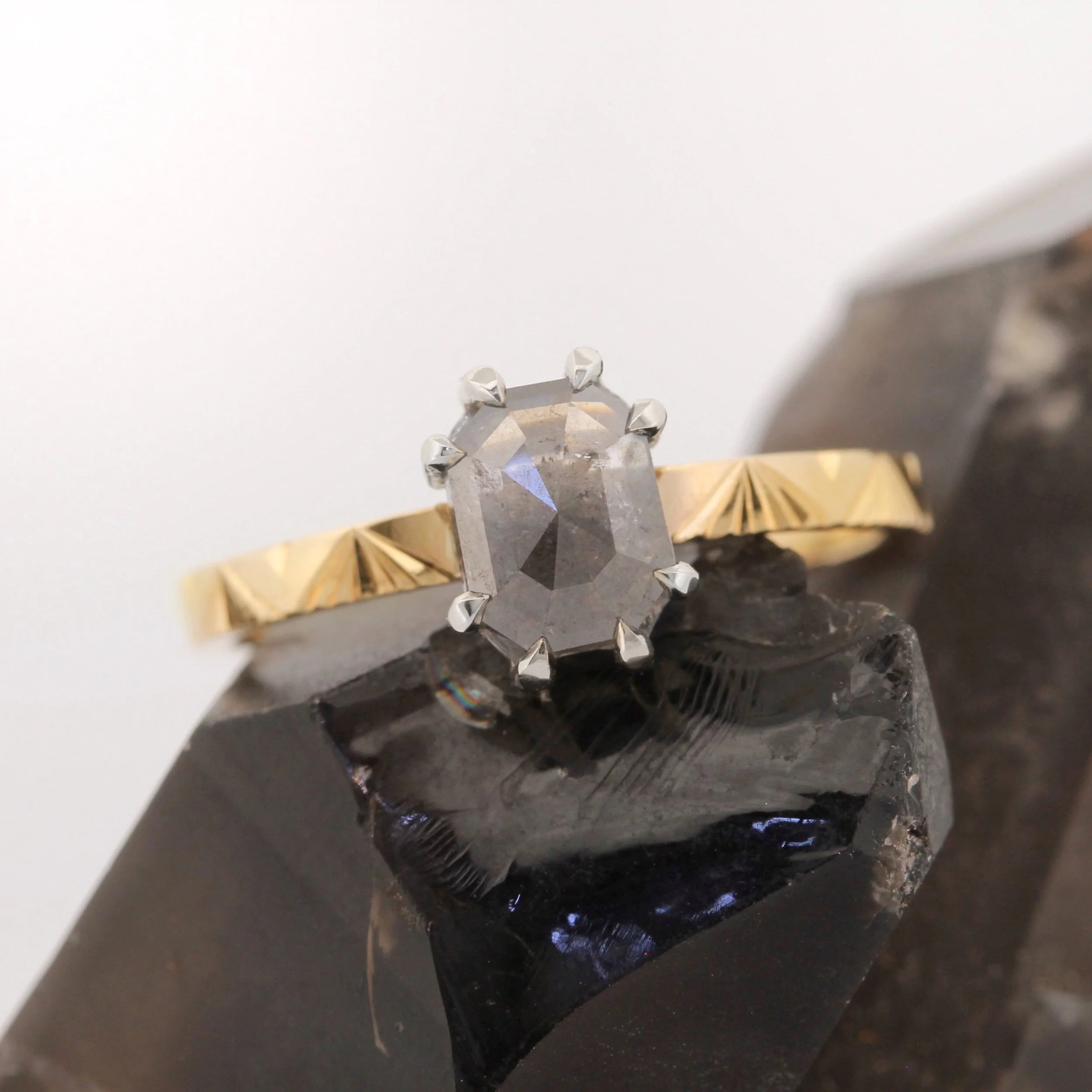 DF86CDD2-5C6E-48F2-82AE-68AB29E43C18