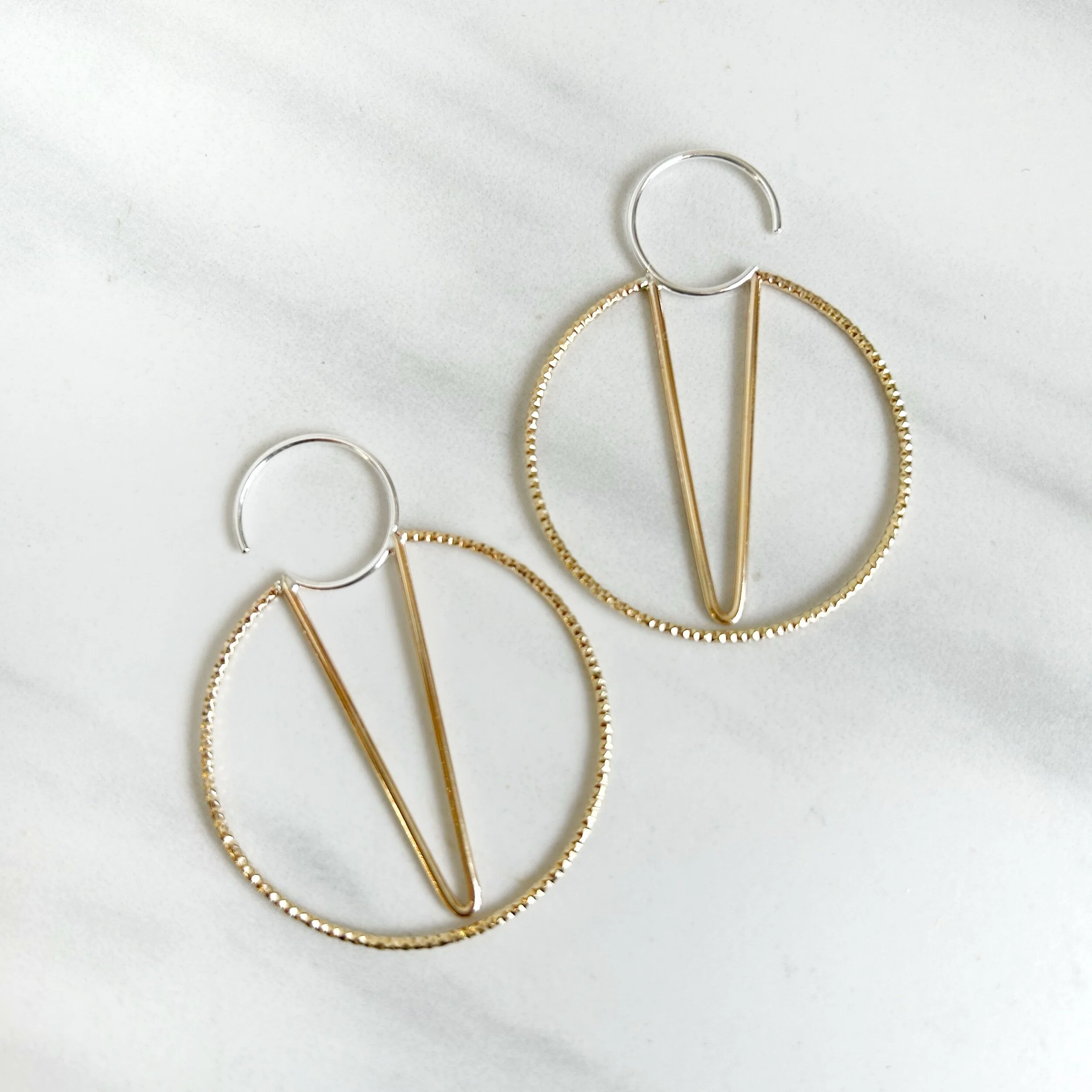 15C0C494-3CB6-4A26-A7DB-CC850BE298CC