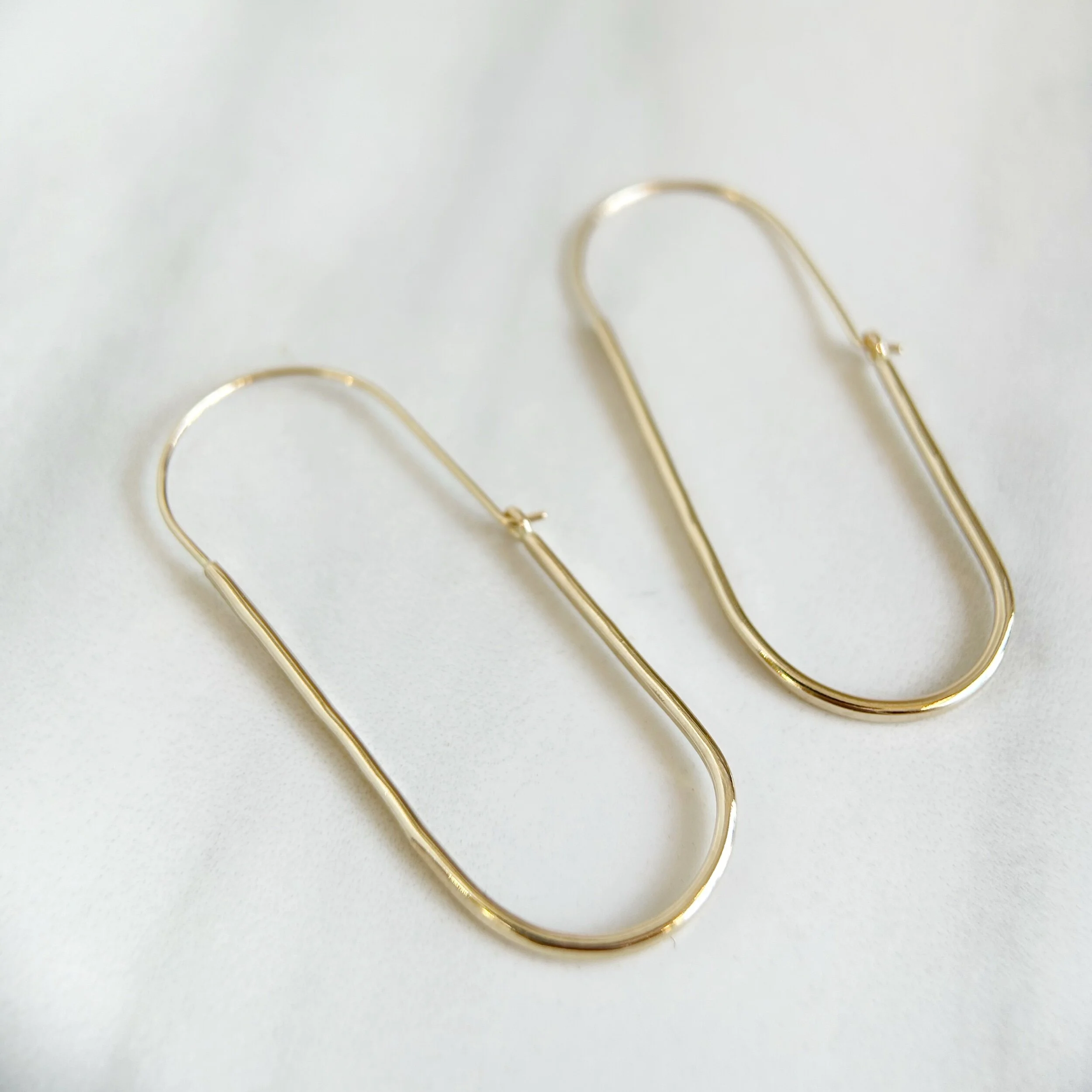 318174CB-C2E7-4ED2-9BB7-AAB7781347E4