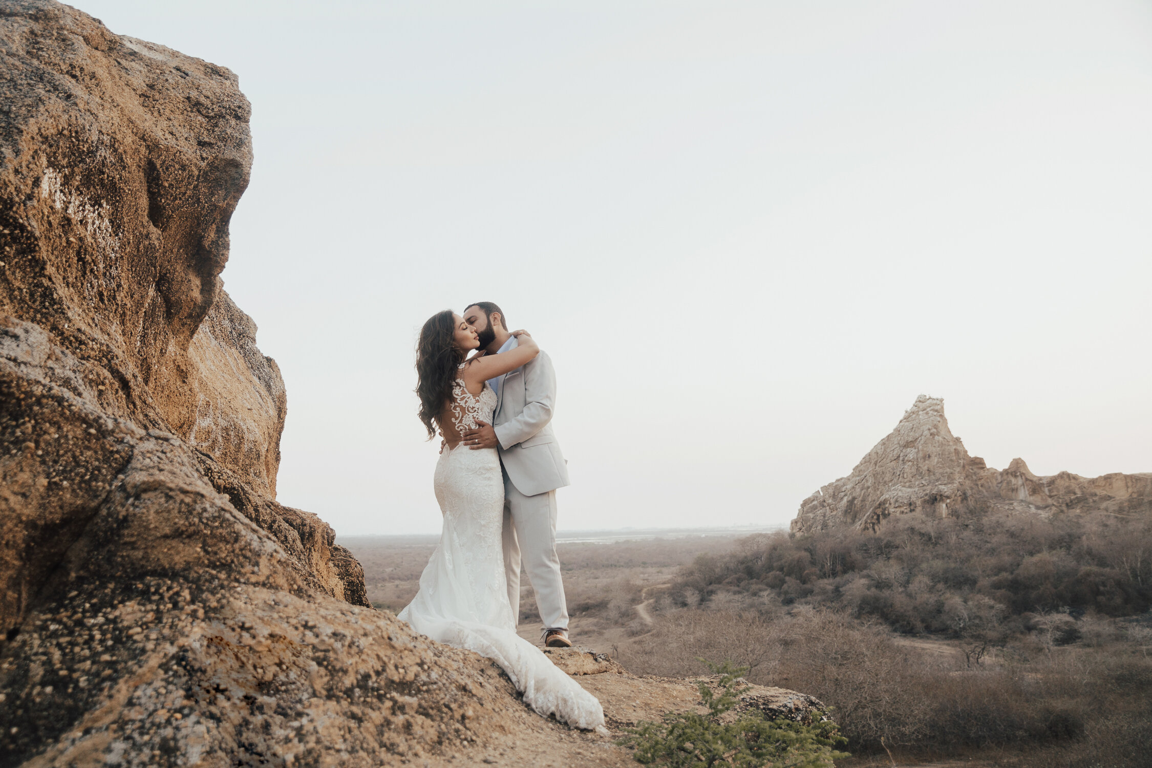 Michelle-Agurto-Fotografia-Bodas-Ecuador-Destination-Wedding-Photographer-Trash-the-Dress-Postboda-Belen-Danny-137.JPG