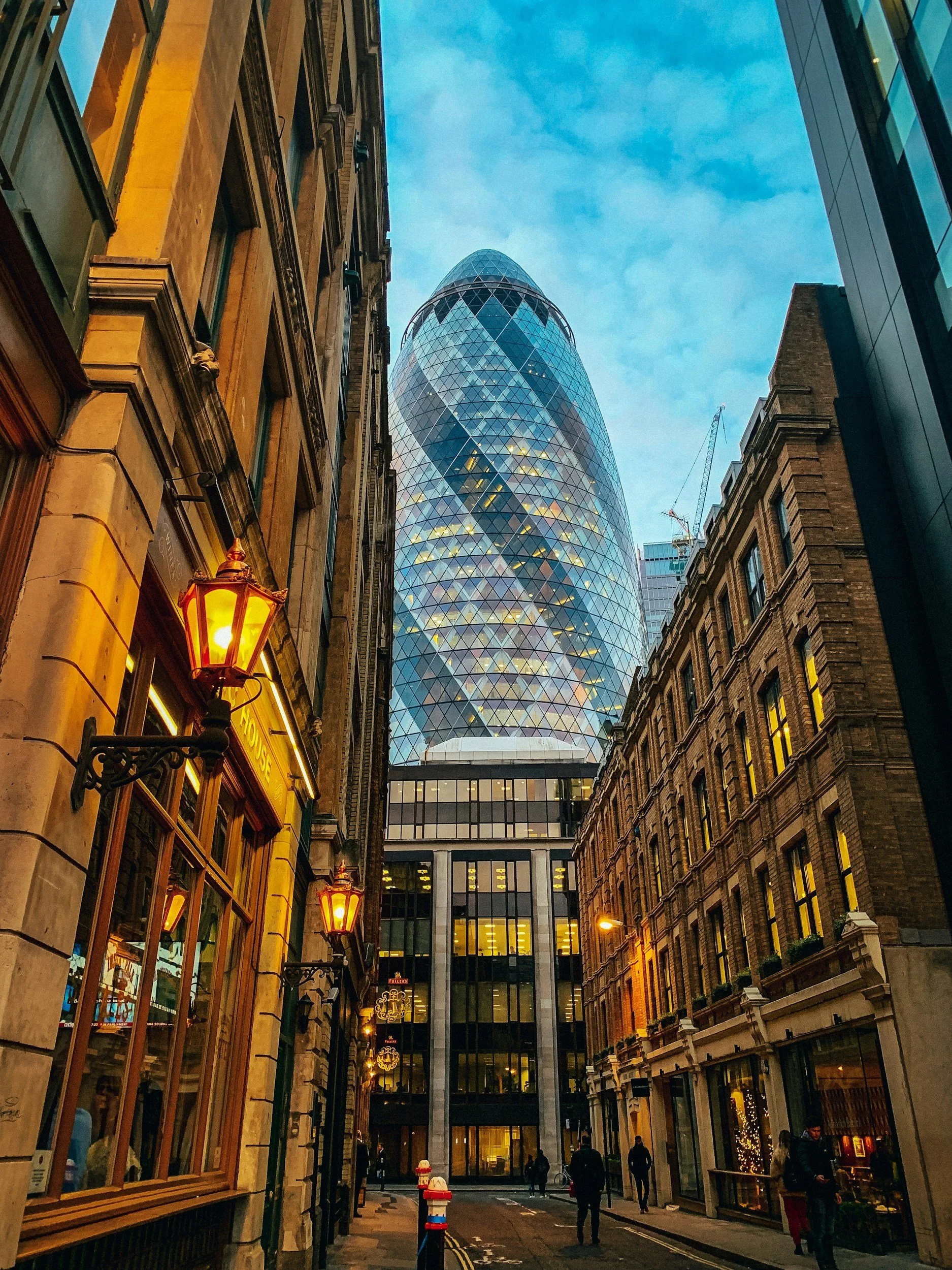 No Agenda Breakfast: Evelyn Partners