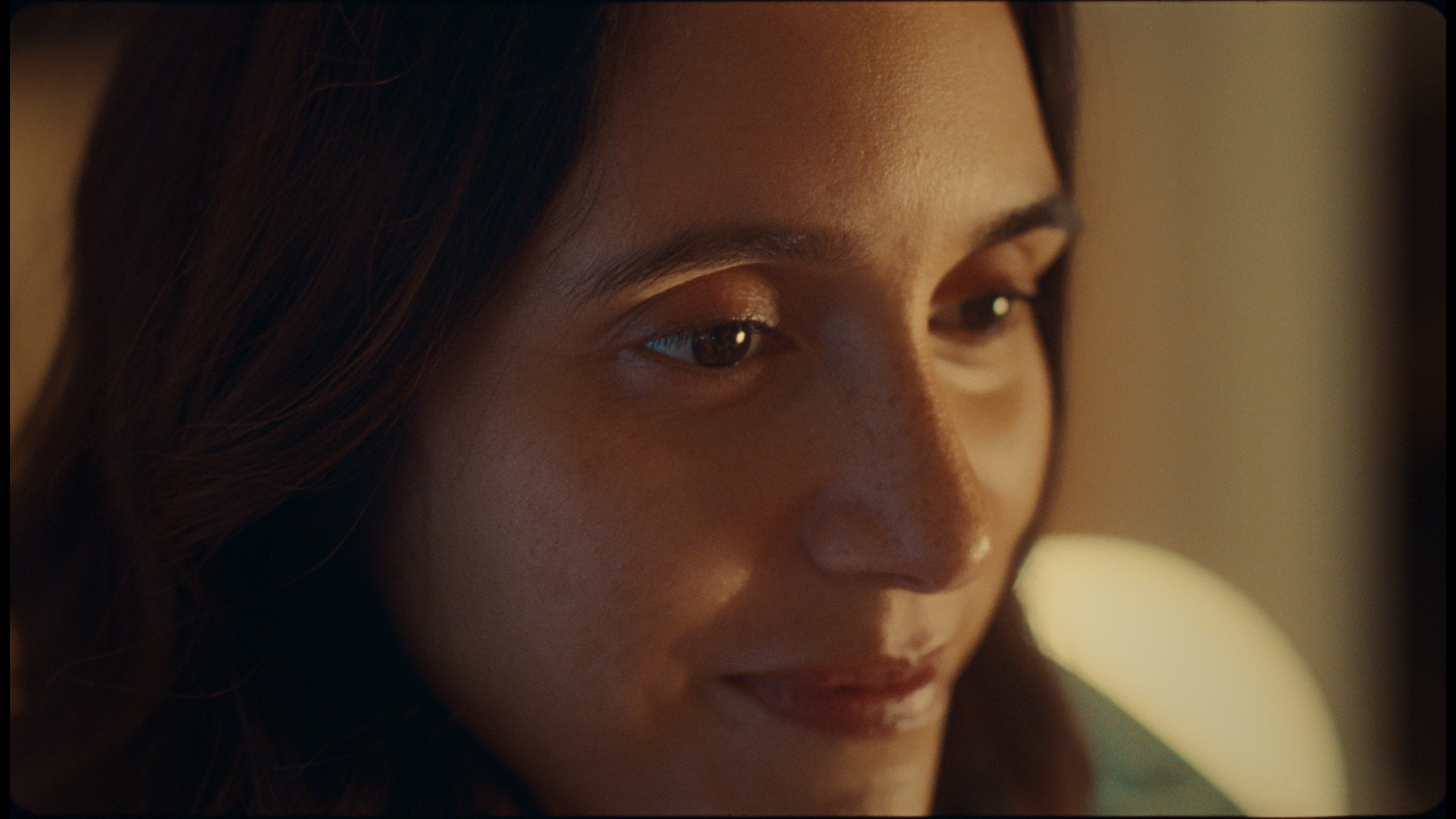  Ro(man) - Closer Than Ever  Dir. Faramarz Gosheh 