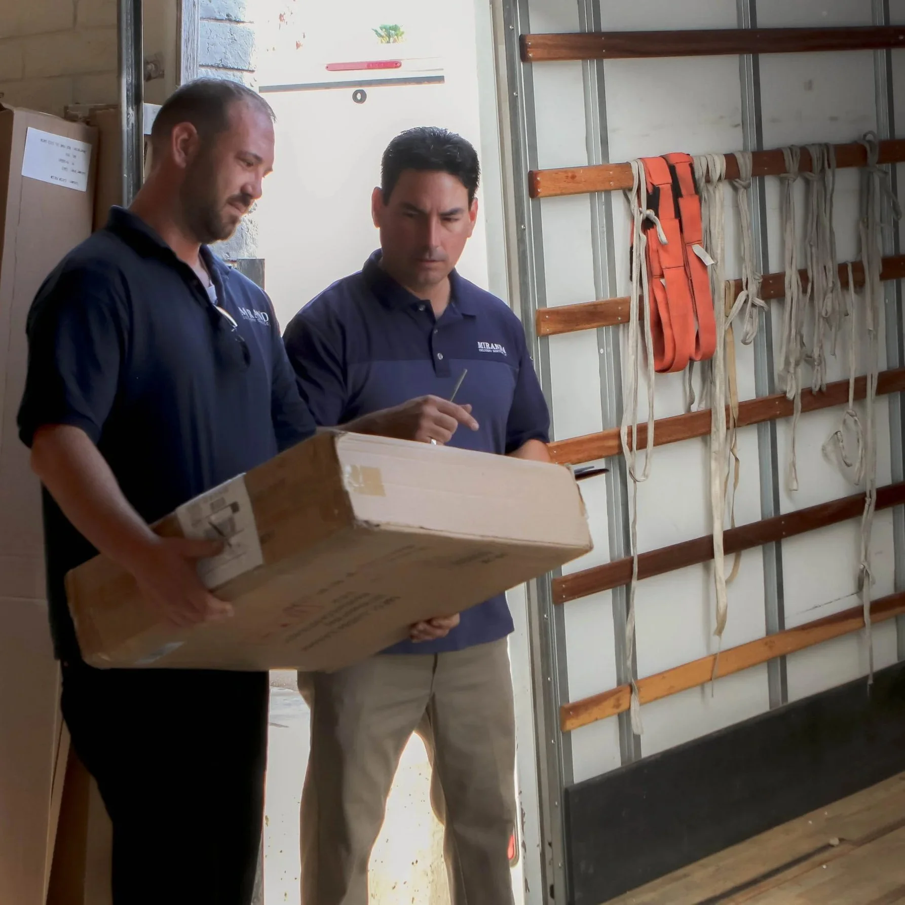 How Reliable Movers Help Small Businesses Compete with Big Retailers
