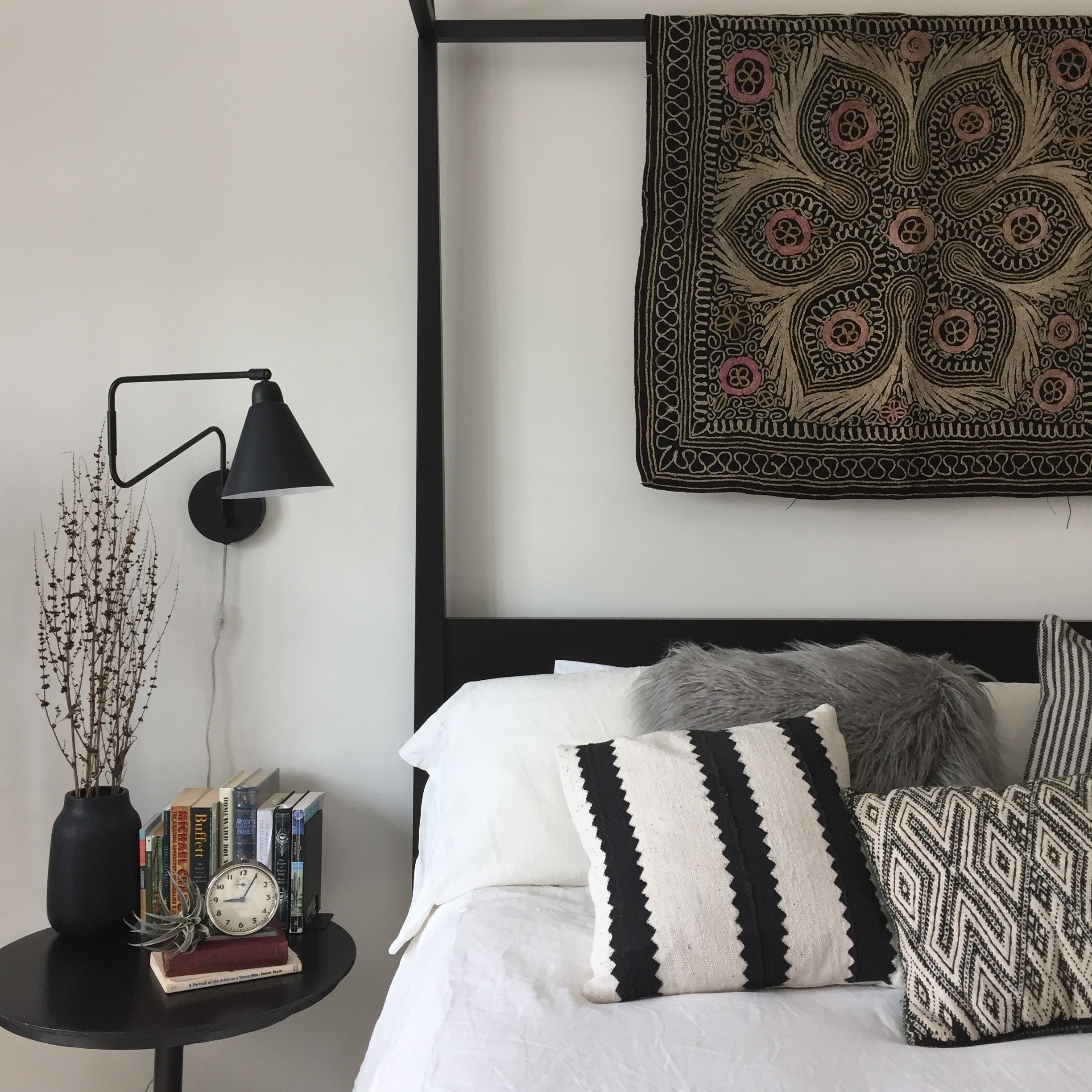GOLD COAST GUEST BED