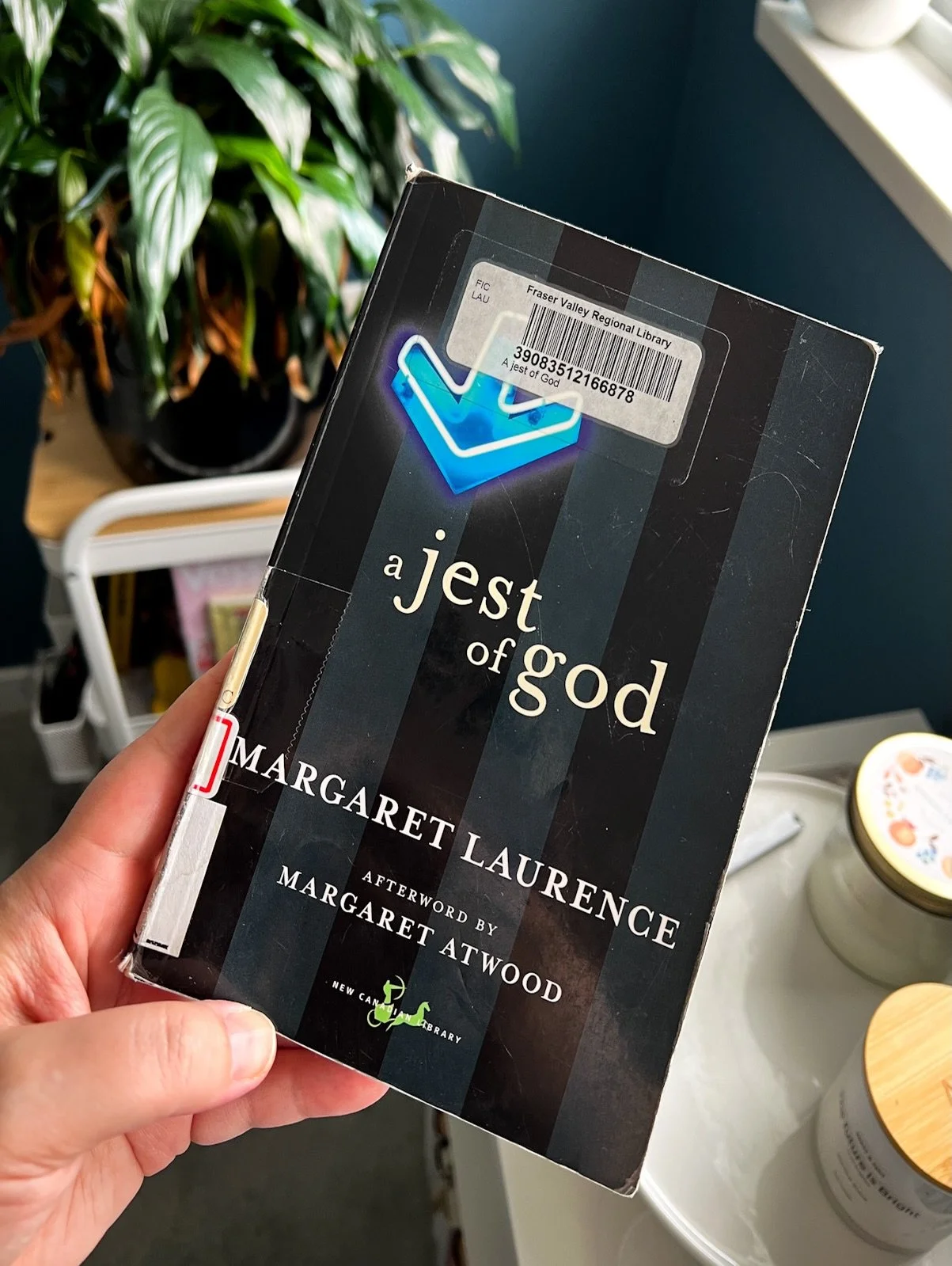 This year my pick for #FreedomToRead is Margaret Laurence&rsquo;s A Jest of God. What are you reading?

#bookstagram