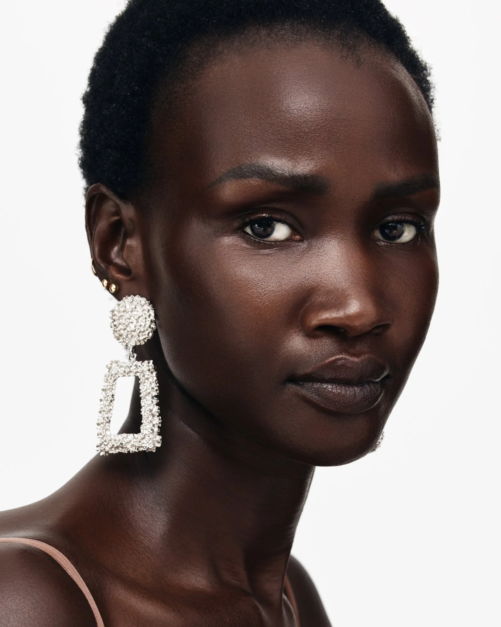 Amer_x_WERONIKA_MAMOT (26) (Custom).jpg