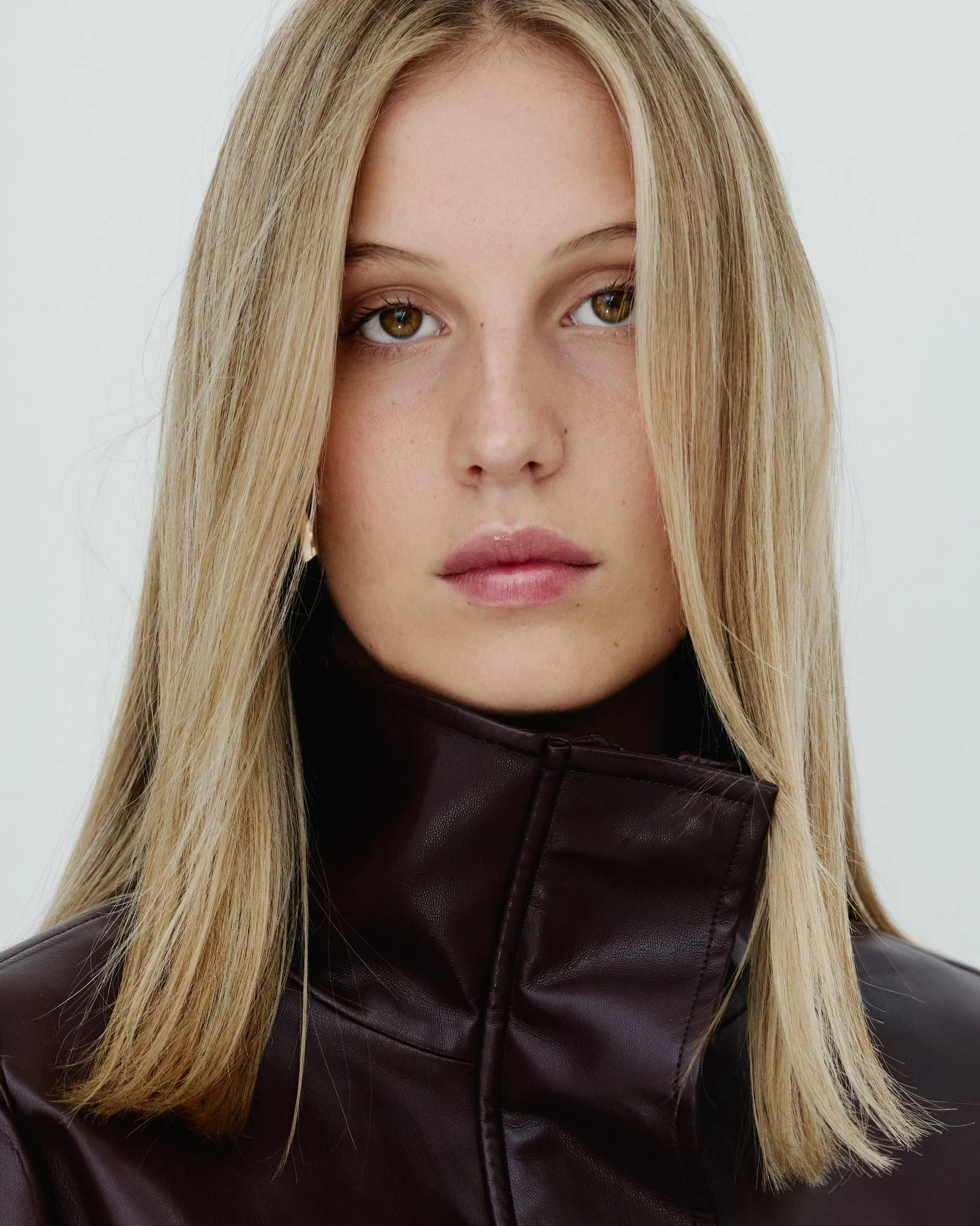 GRACIE_WERONIKA_MAMOT_STUDIO (8) (Custom).jpg