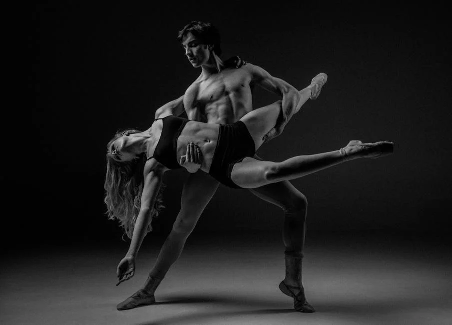 dancers.jpeg