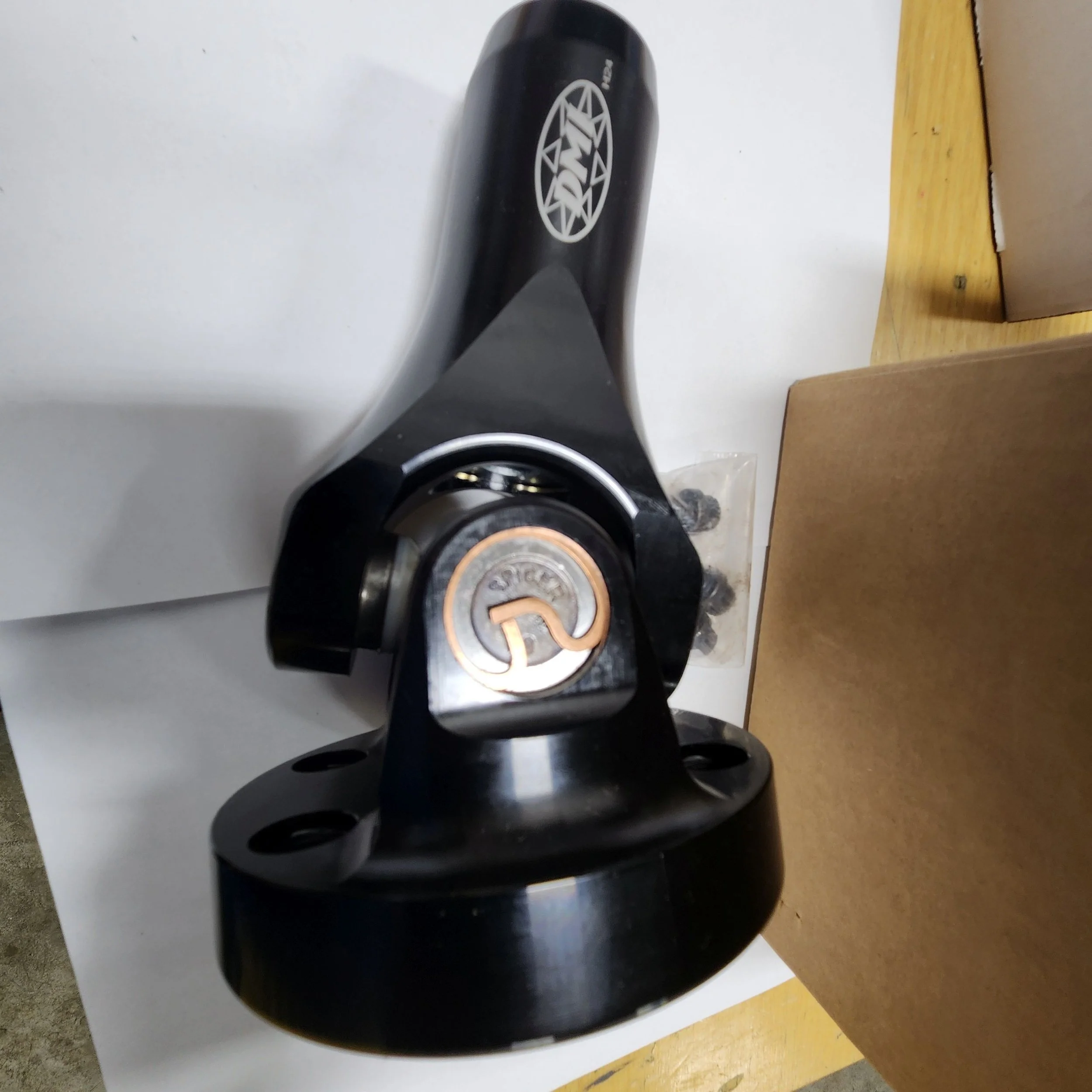 u-joint 1.jpg