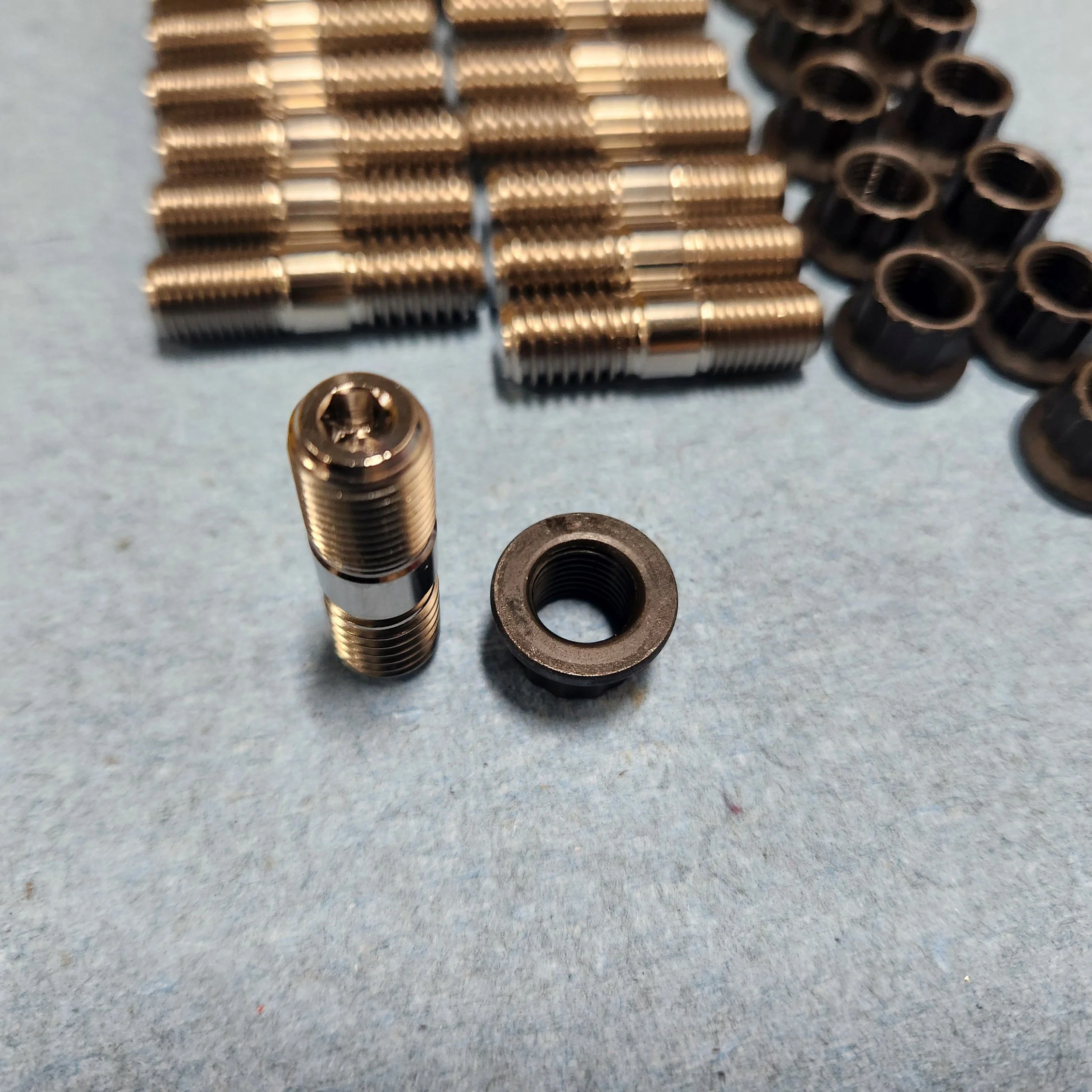 ti exh studs st nuts 2.jpg