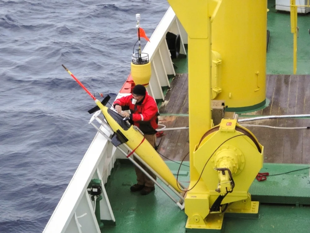 Preparing a Seaglider for deployment from the Korean Polar Research Institute's IBRV Araon.