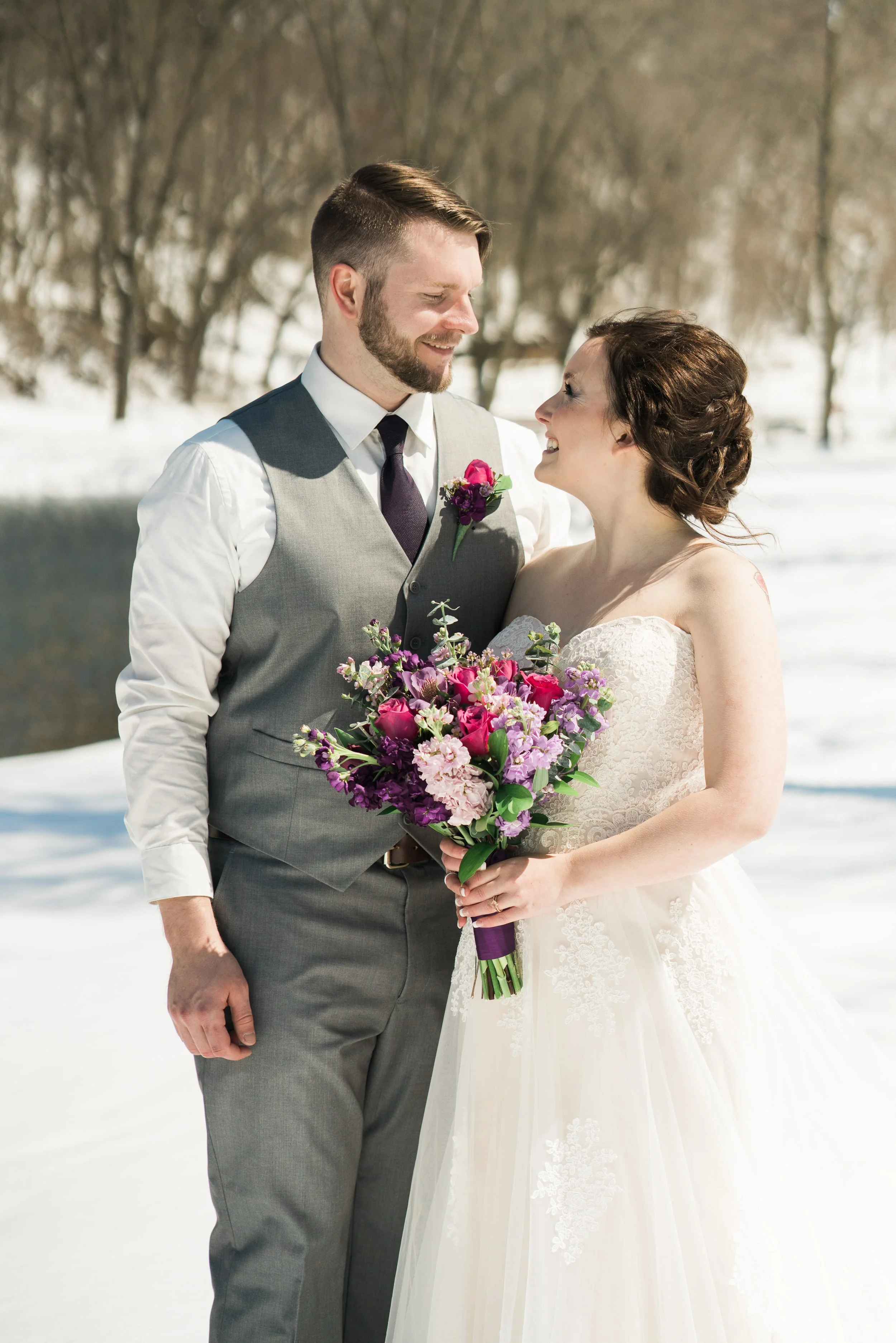 snowy-intimate-wedding-20.jpg