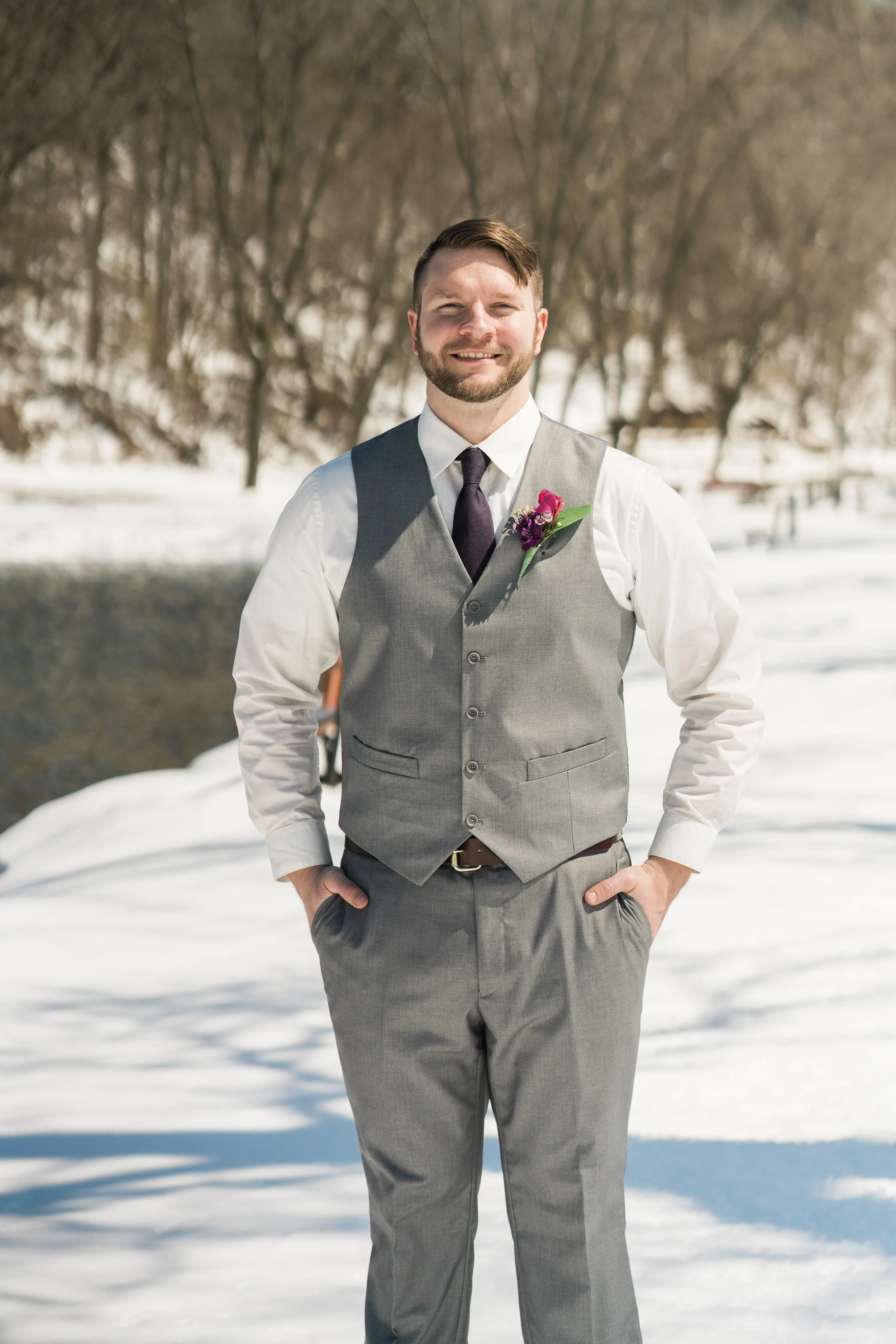 snowy-intimate-wedding-23.jpg