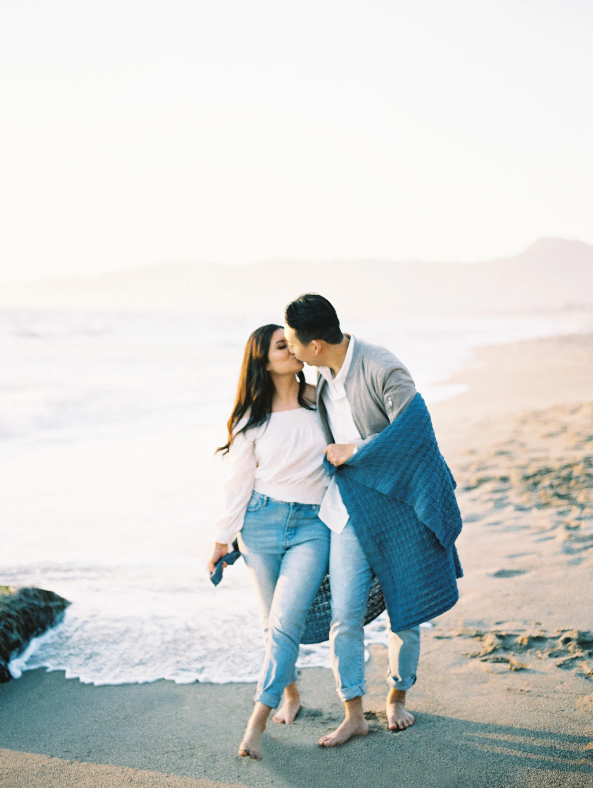 A laid-back Malibu beach engagement session | Becky + Jin