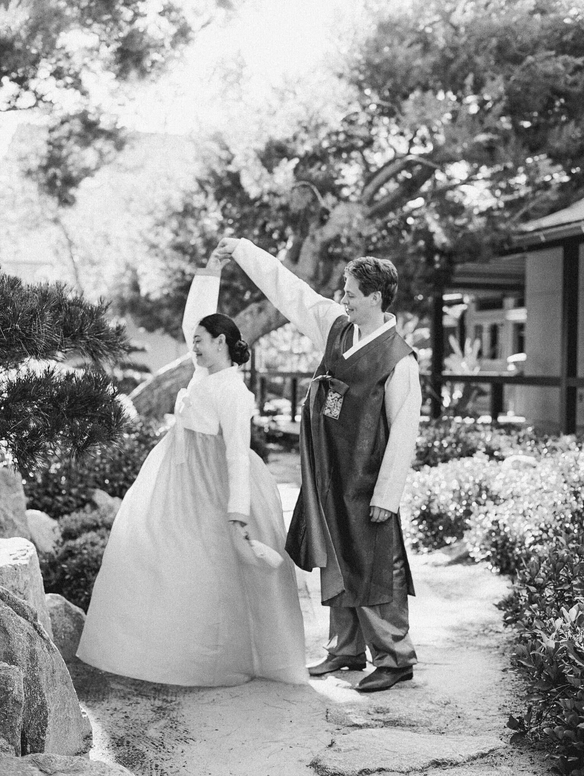 pine-wind-garden-torrance-korean-paebaek-wedding-ceremony-37.jpg