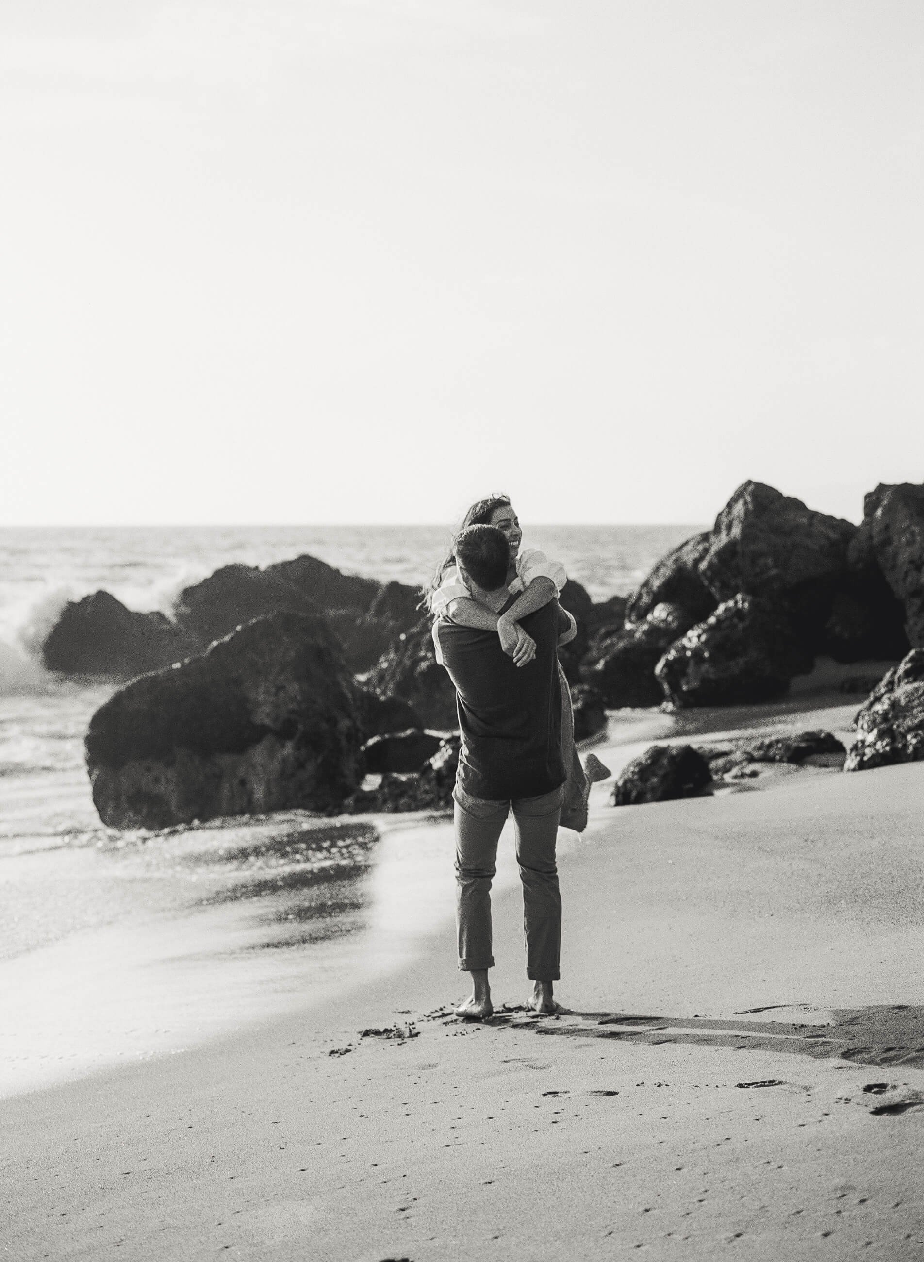 malibu-point-dume-engagement-photos-11.jpg