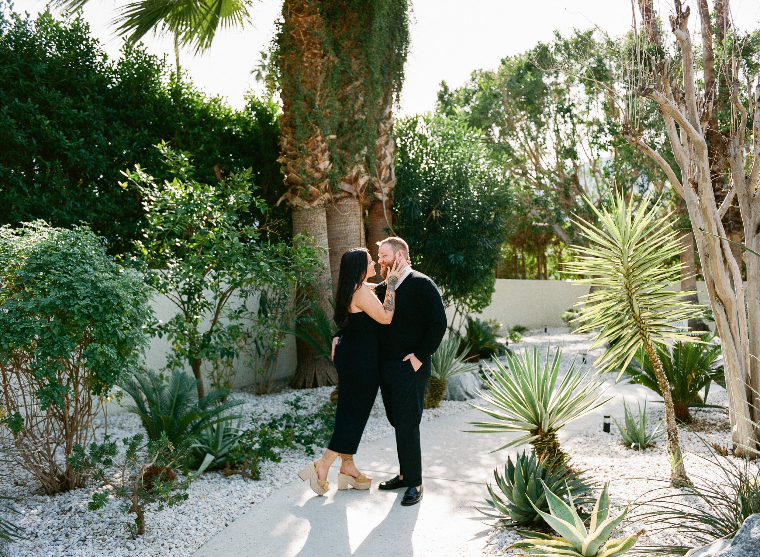 classic-vintage-car-palm-springs-engagement-session-6.jpg