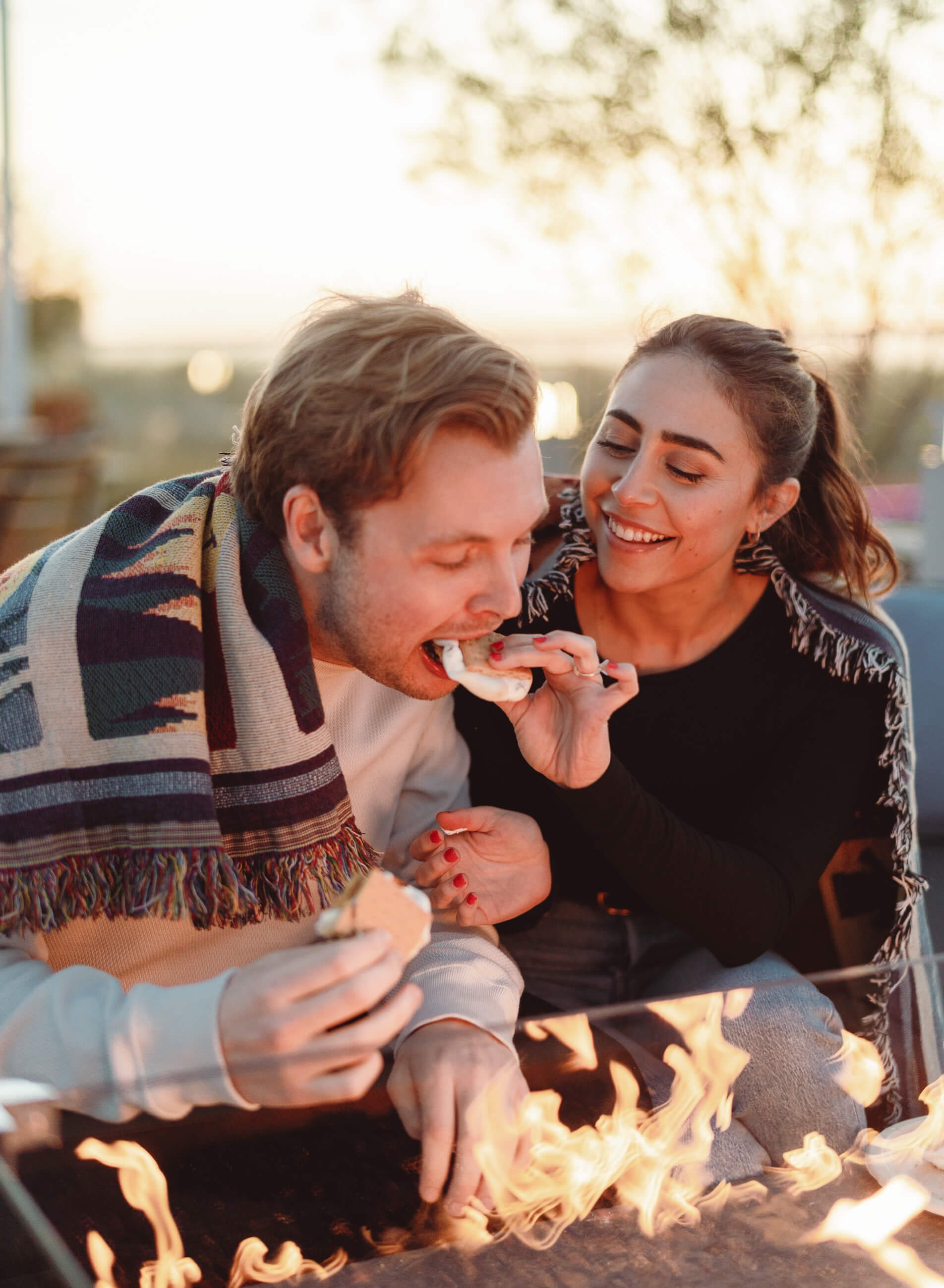 venice-canals-smores-engagement-session-21.jpg