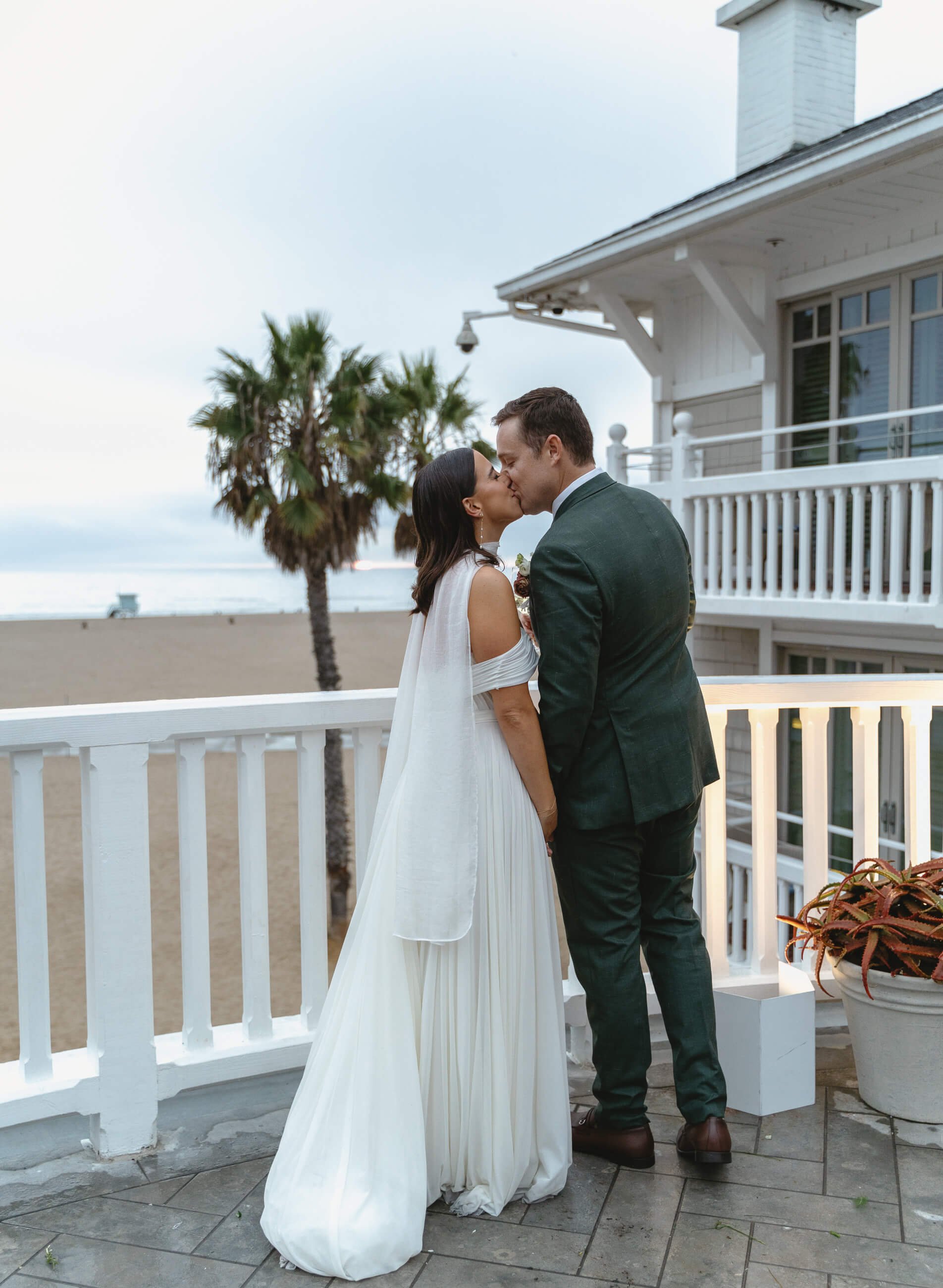 shutters-at-the-beach-rainy-wedding-39.jpg