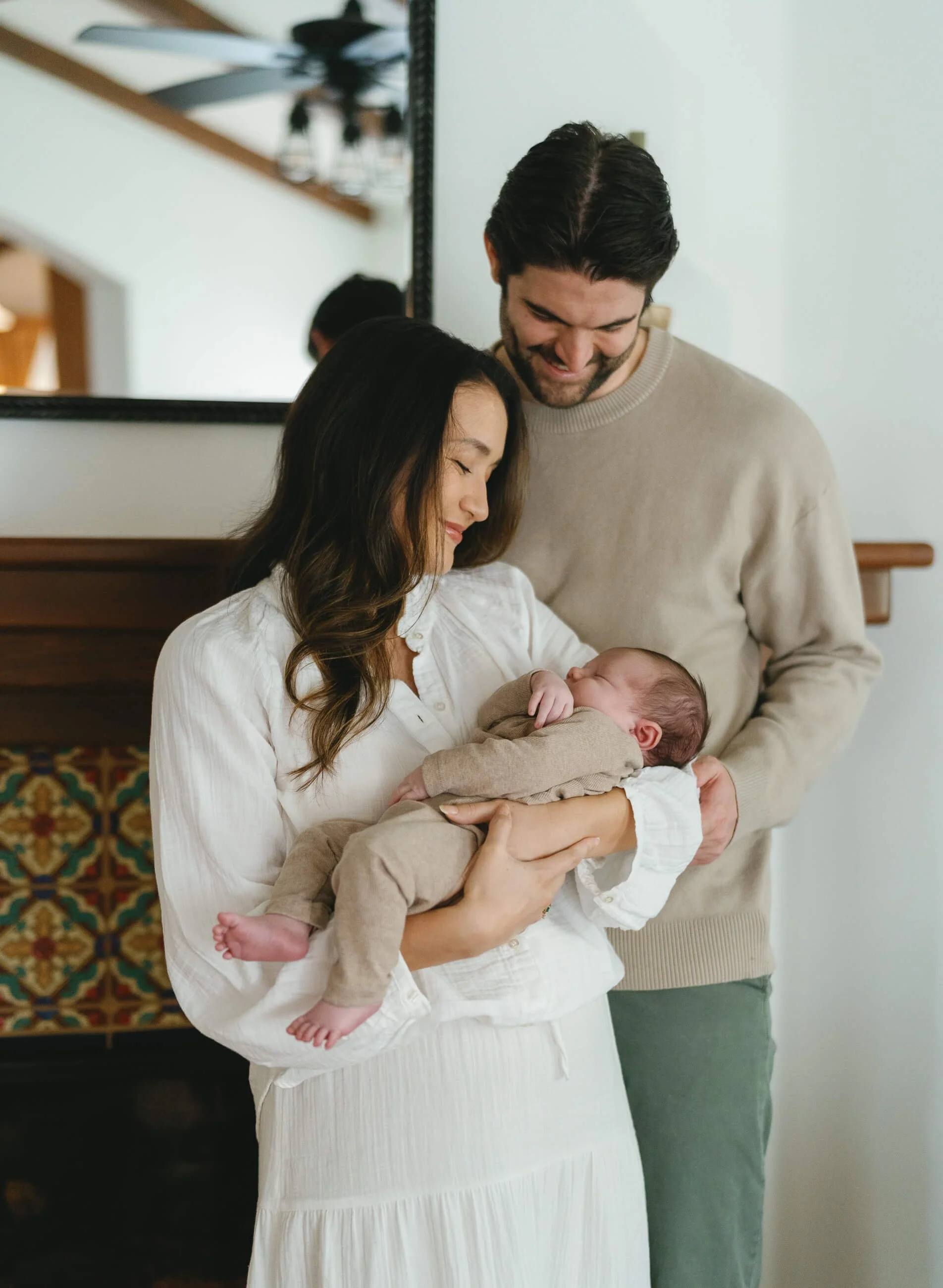 new-house-newborn-family-session-manhattan-beach-13.JPG