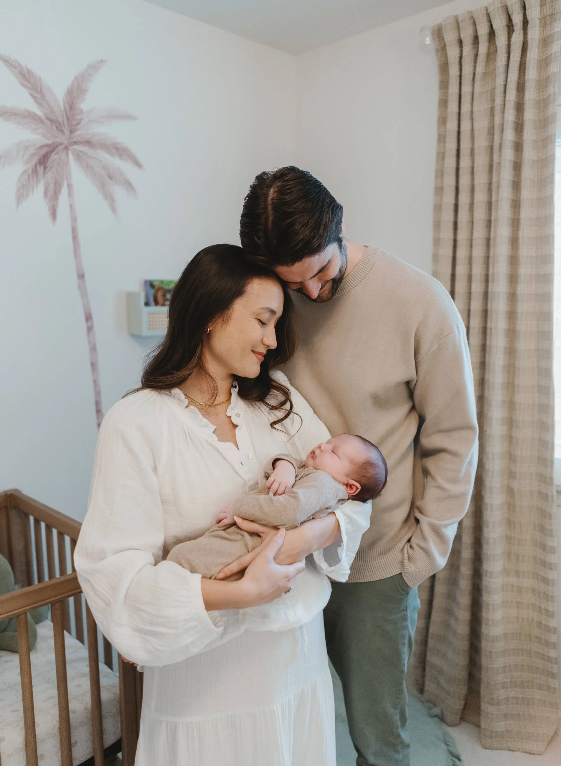 new-house-newborn-family-session-manhattan-beach-16.JPG