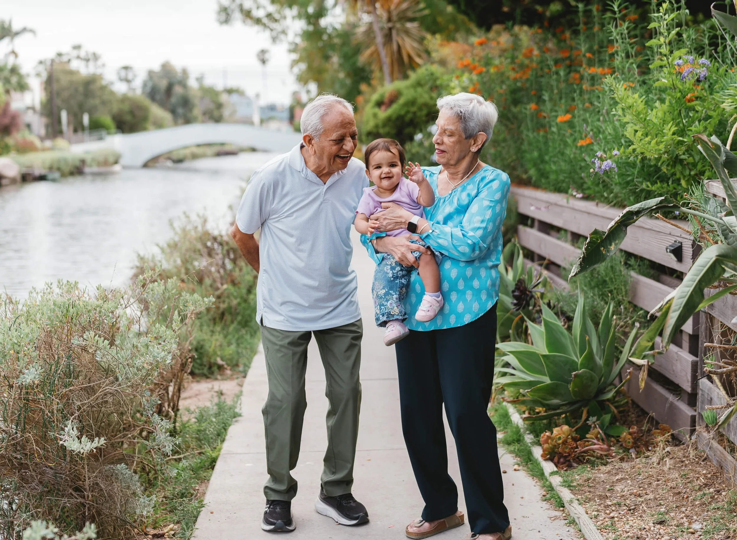 venice-canals-los-angeles-family-portraits-14.JPG