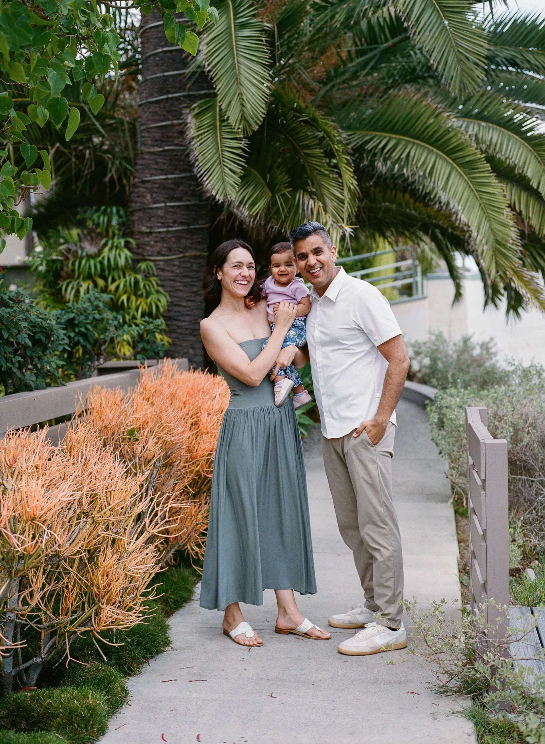 venice-canals-los-angeles-family-portraits-15.JPG