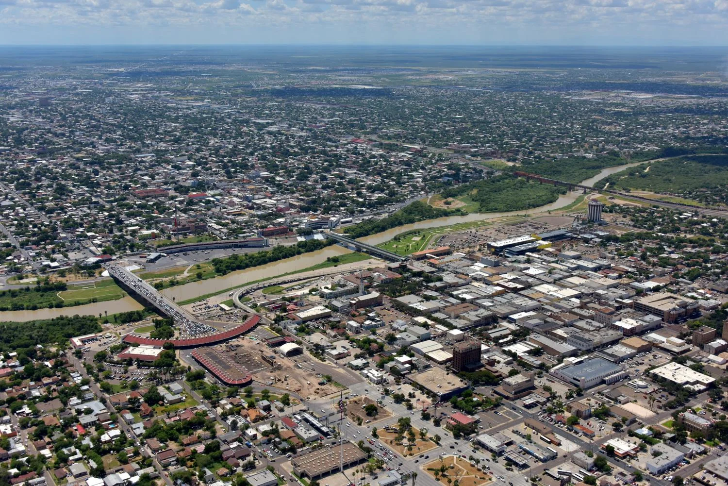 Laredo, Texas aerial, drone and ground photography, video. — Red Wing