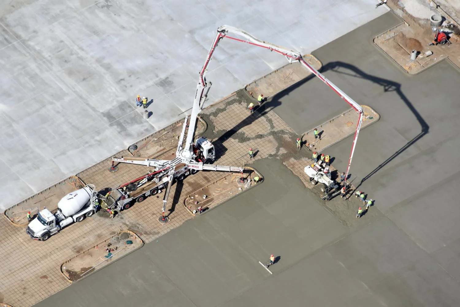 Concrete Pump, San Antonio, Texas - Aerial Construction Progress Photographer - Aerial Drone Image - Construction Aerial Photography and Video - TX