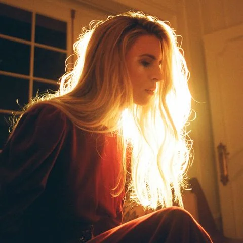 the-oa-brit-marling-1553248208.jpg