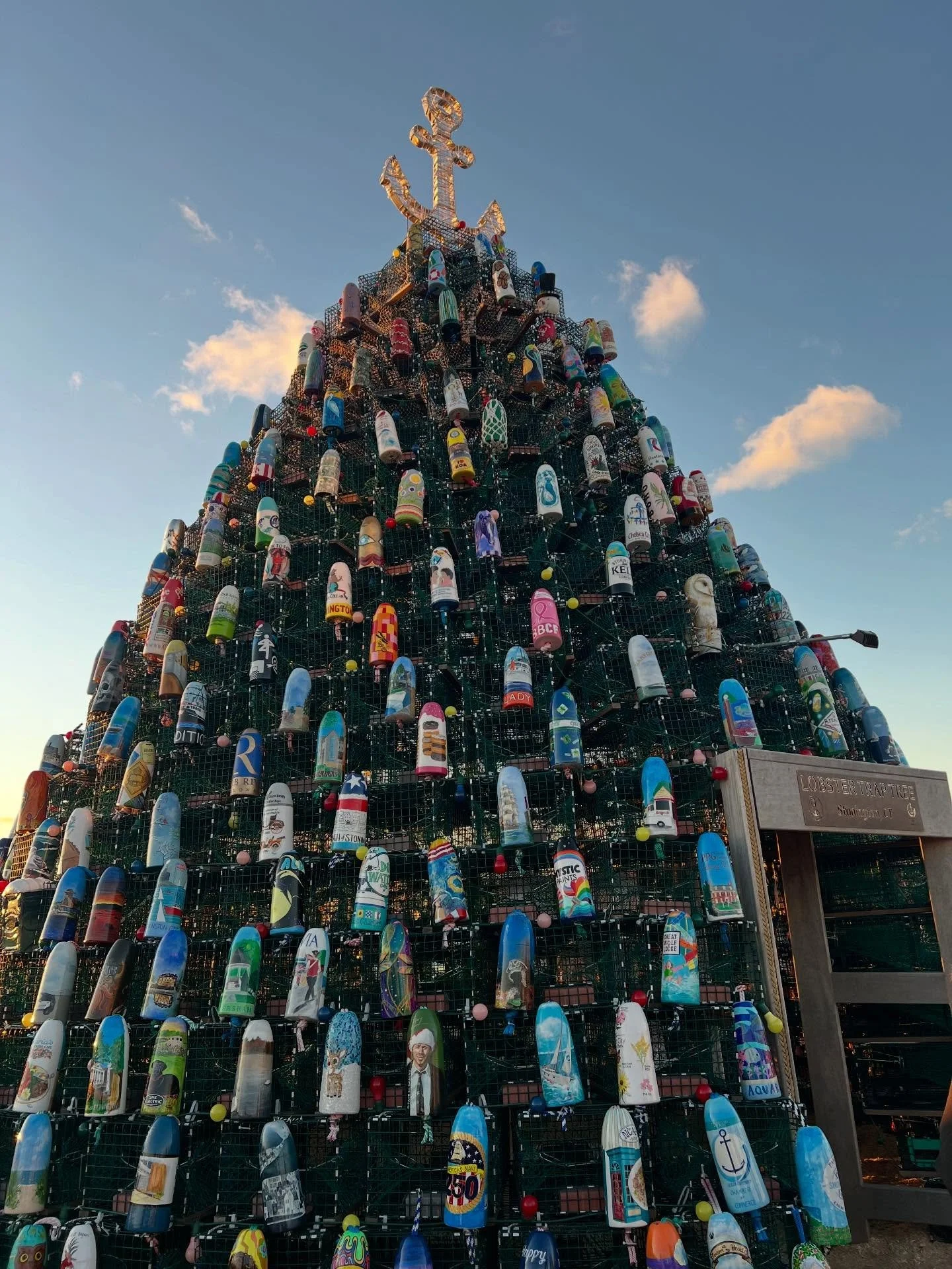 We found a little Christmas magic in Stonington on Christmas Eve. Seeing the lobster trap tree in person was amazing, 460 hand painted buoys created a stunning art installation. I was in awe&hellip; still am&hellip; go see it if you can. @stonington_