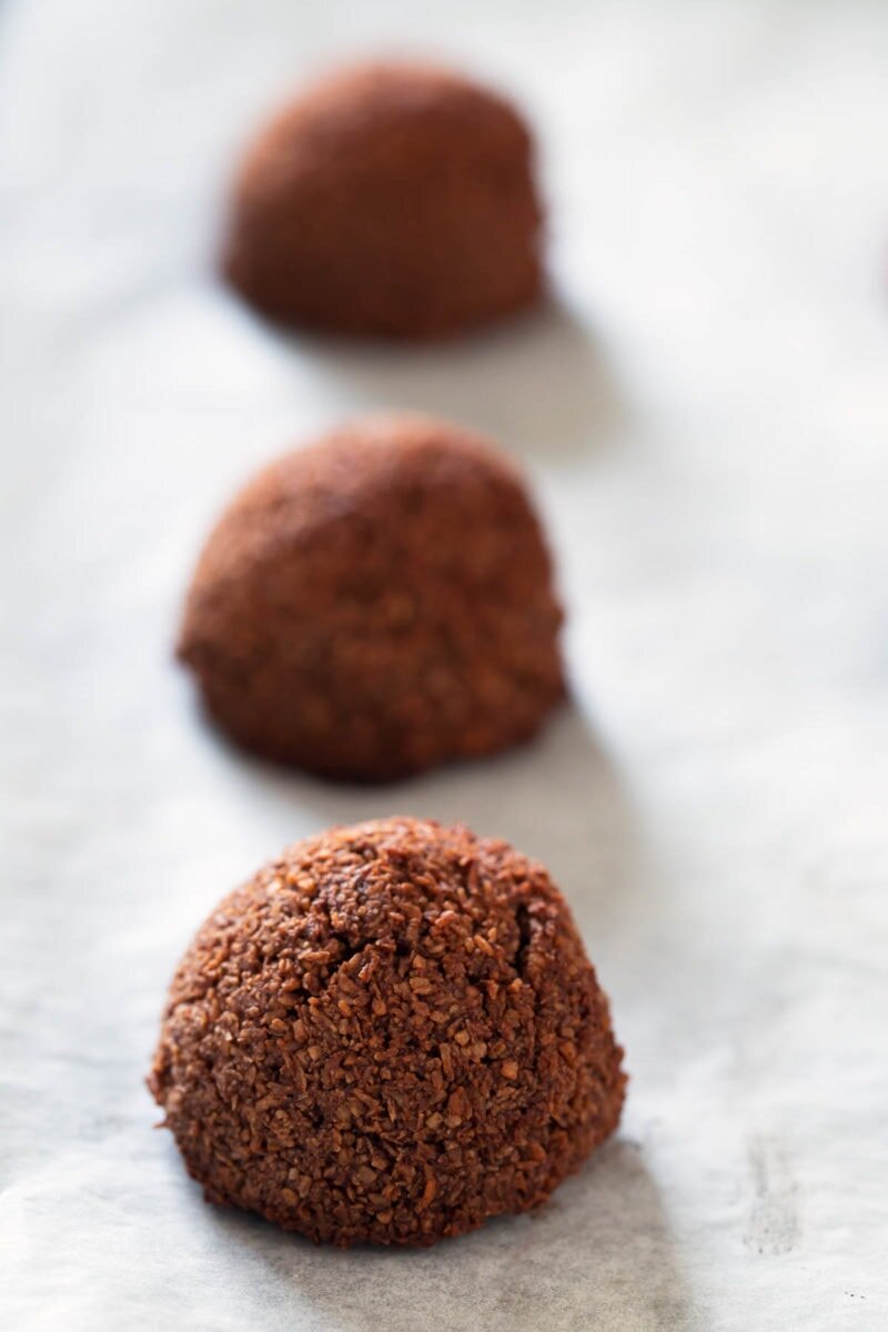 Tracey Bennett's Raw Chocolate Macaroon Recipe 