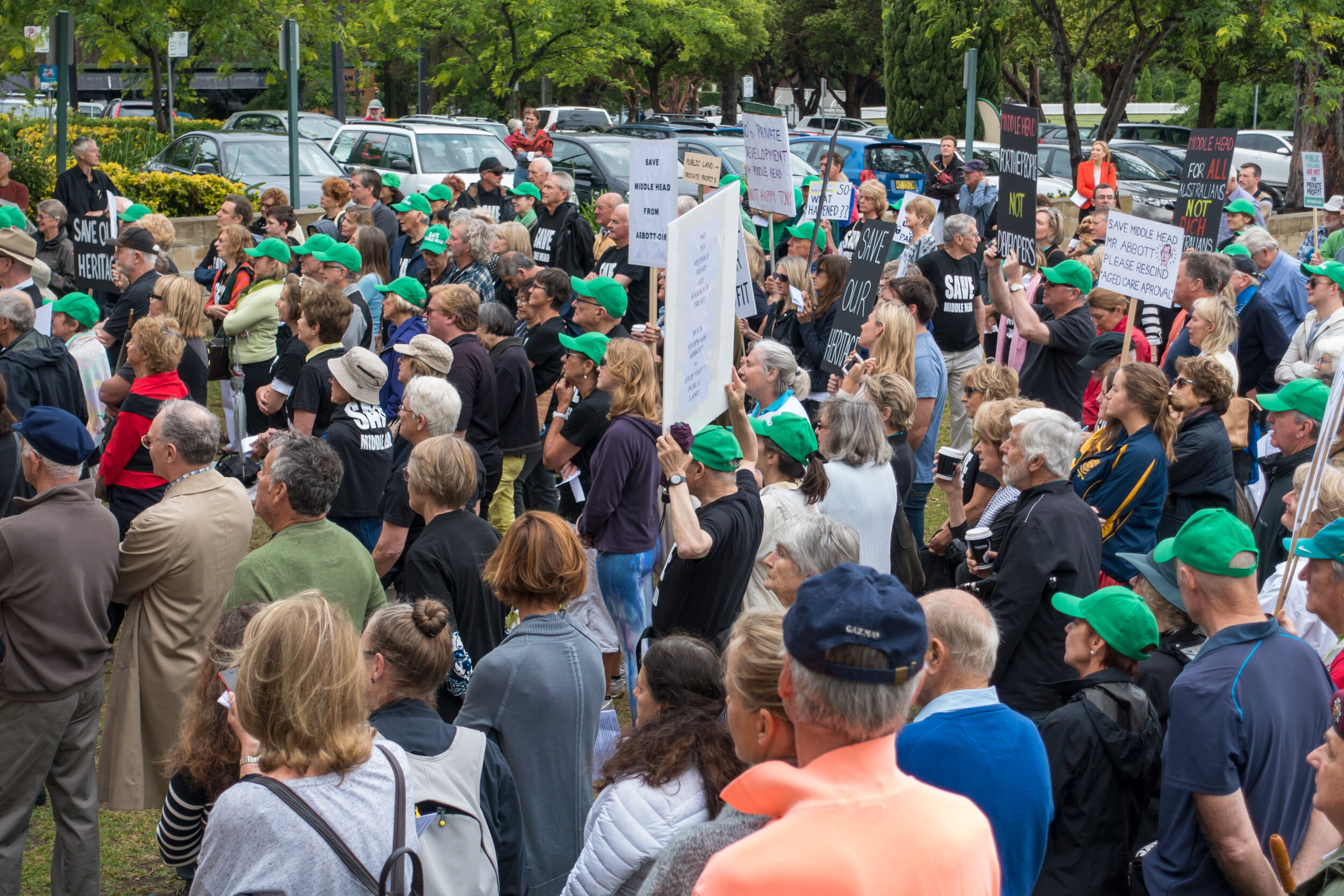 'Save Middle Head' were the keywords in this protest on Mosman Council's green square.