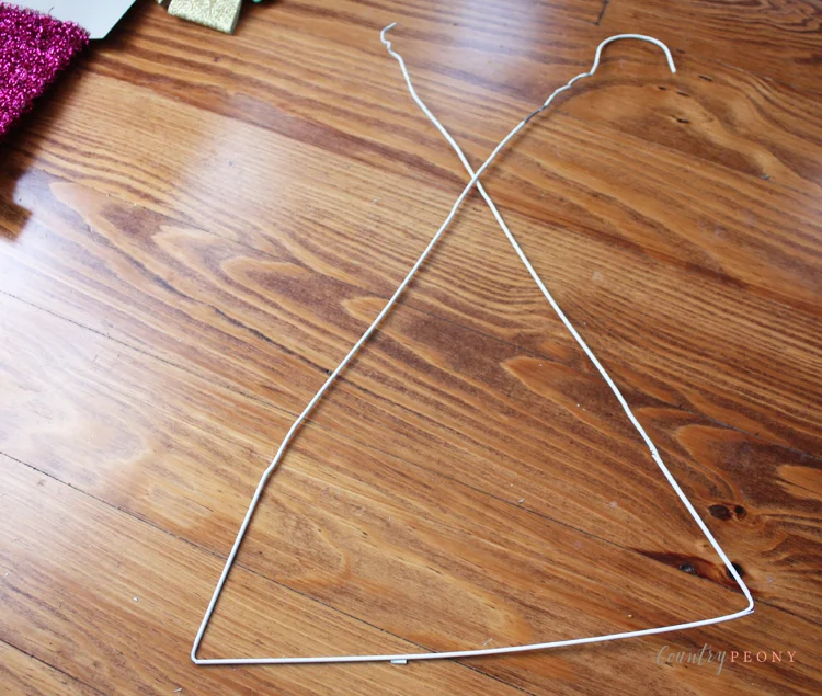 DIY Clothes Hanger Christmas Tree — Country Peony