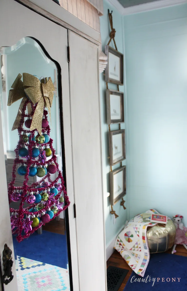 DIY Clothes Hanger Christmas Tree — Country Peony