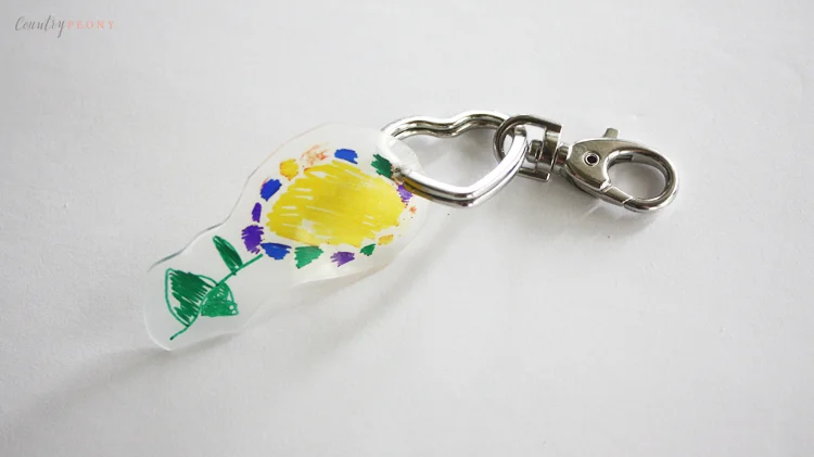 DIY Children's Art Keychain for Mother's Day — Country Peony