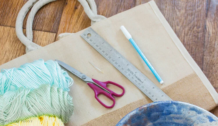 DIY Embroidered Rainbow Tote Bag Tutorial - Country Peony Blog